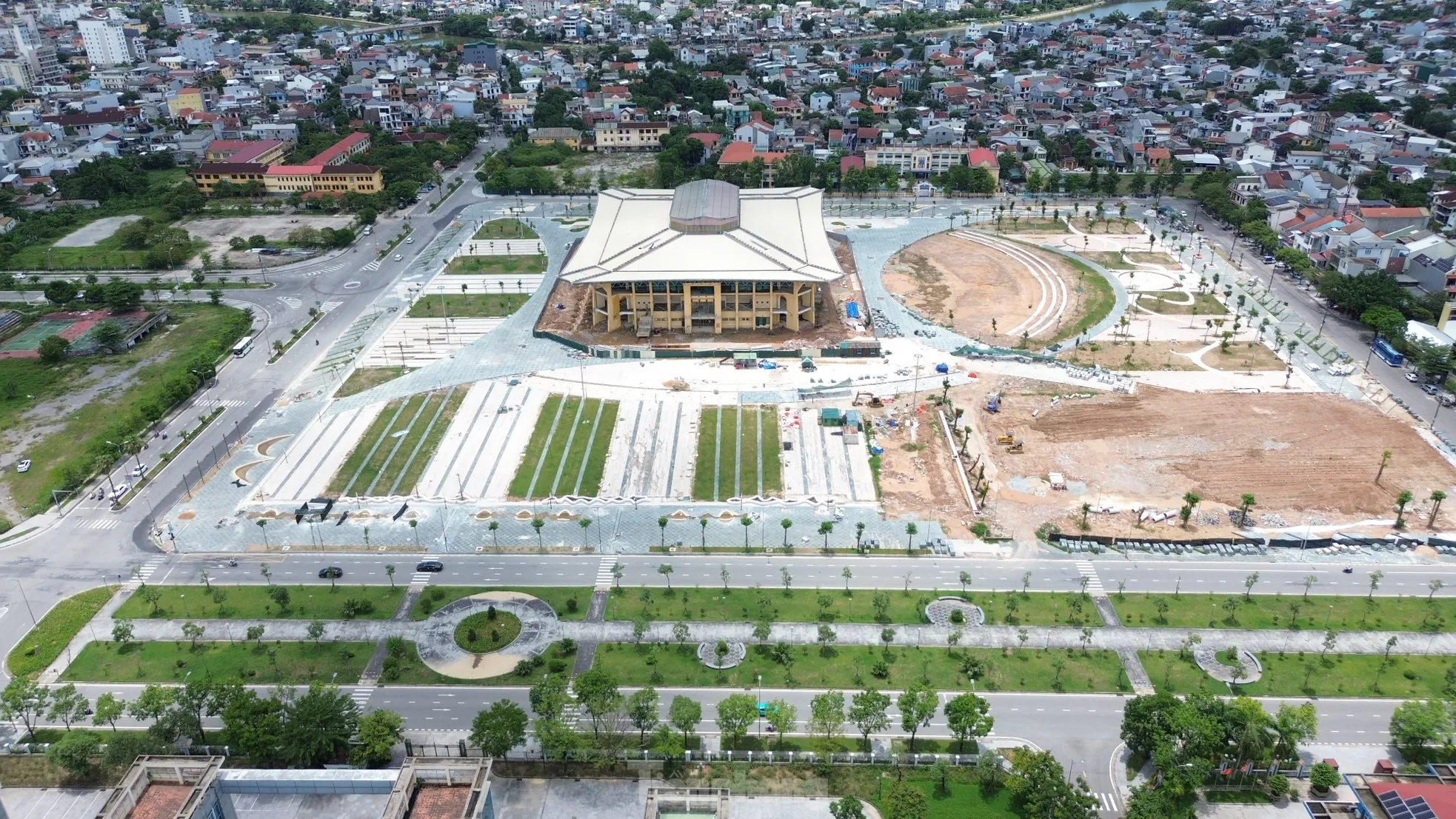 'Chốt' thời gian hoàn thành Quảng trường văn hóa thể thao gần 200 tỷ tại Huế ảnh 2