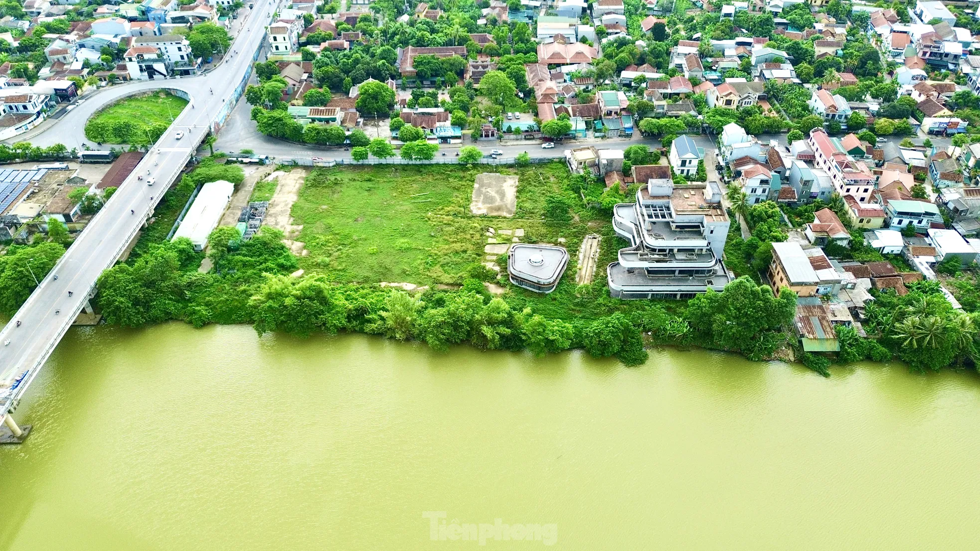 Cận cảnh tổ hợp thương mại dịch vụ hơn 200 tỷ ‘bất động’ nhiều năm ven sông Hương ảnh 2