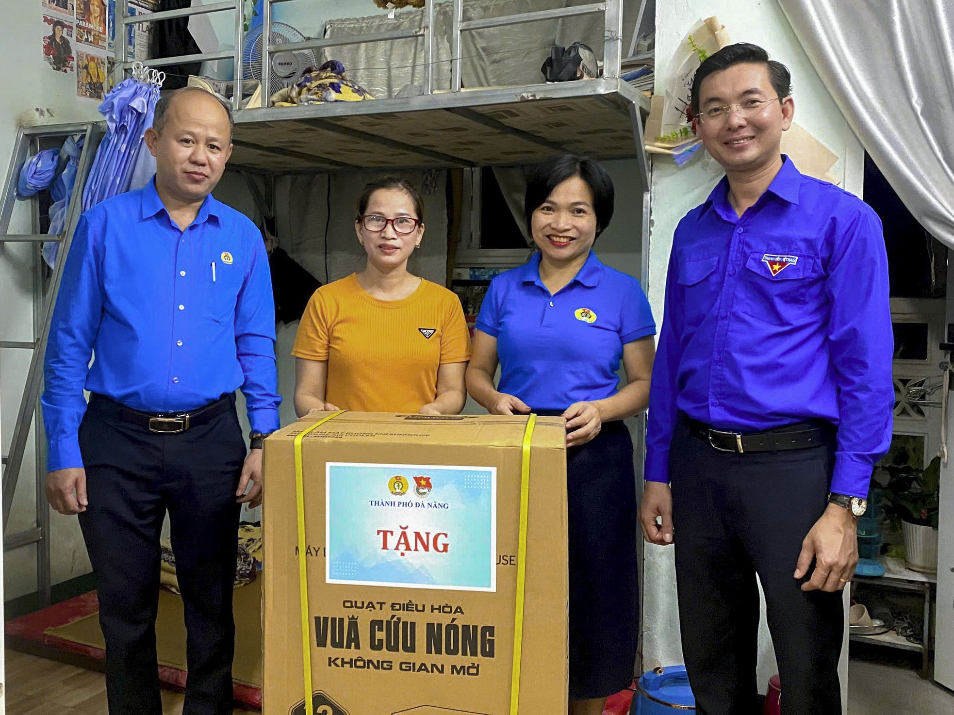 Trao hàng trăm suất quà đến thanh niên công nhân Đà Nẵng ảnh 10