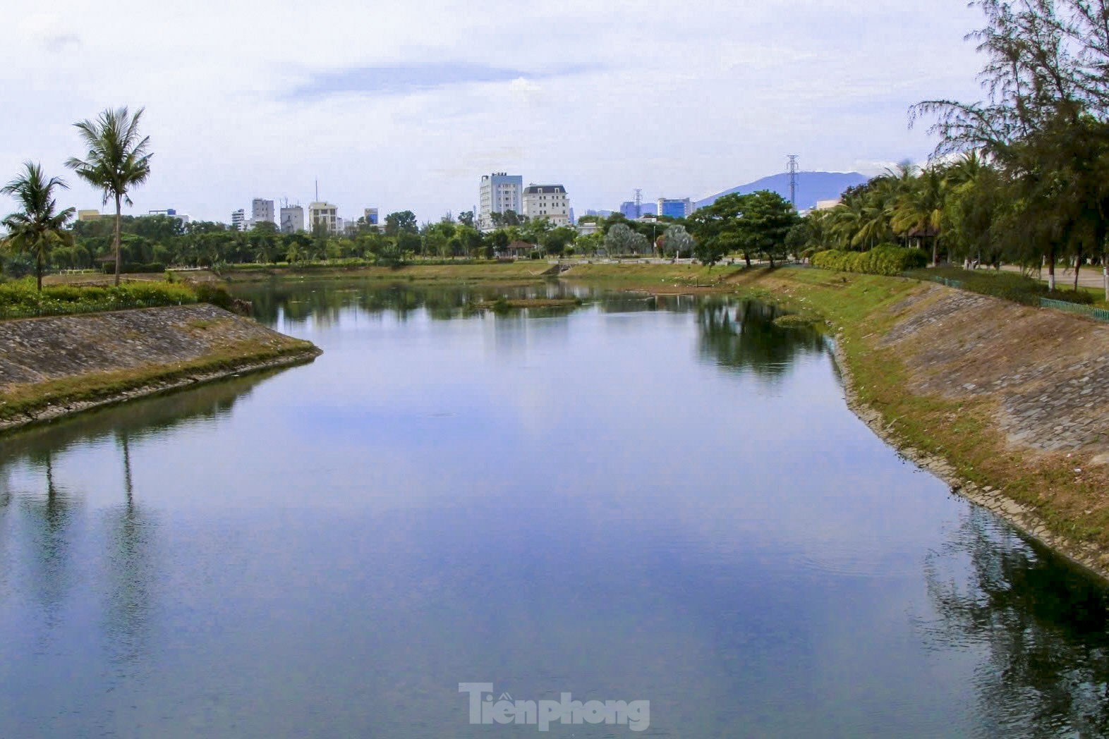 Cận cảnh hồ điều tiết ở Đà Nẵng được đầu tư hơn 17 tỷ đồng để nạo vét ảnh 8