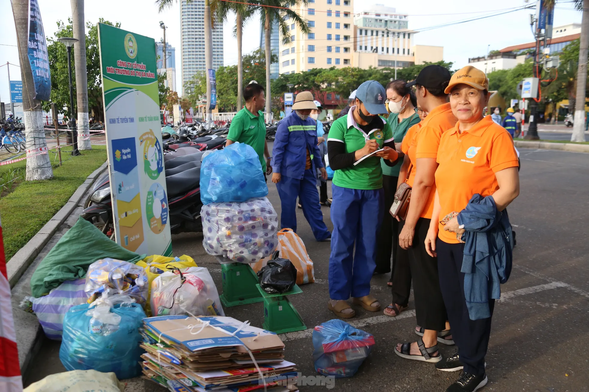 30 phút mỗi sáng chủ nhật làm sạch nơi mình sống ảnh 7