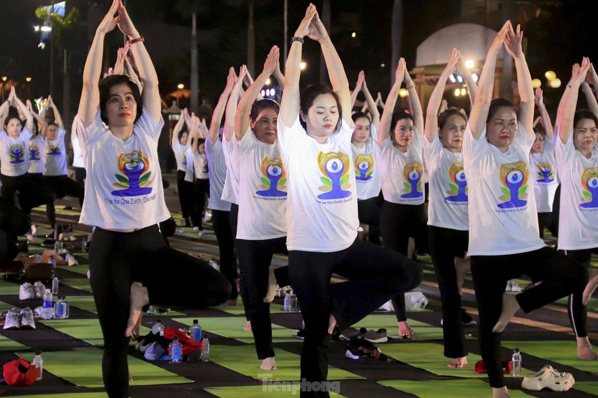Hơn 1.000 người lan tỏa tinh thần Yoga quốc tế tại Đà Nẵng ảnh 11