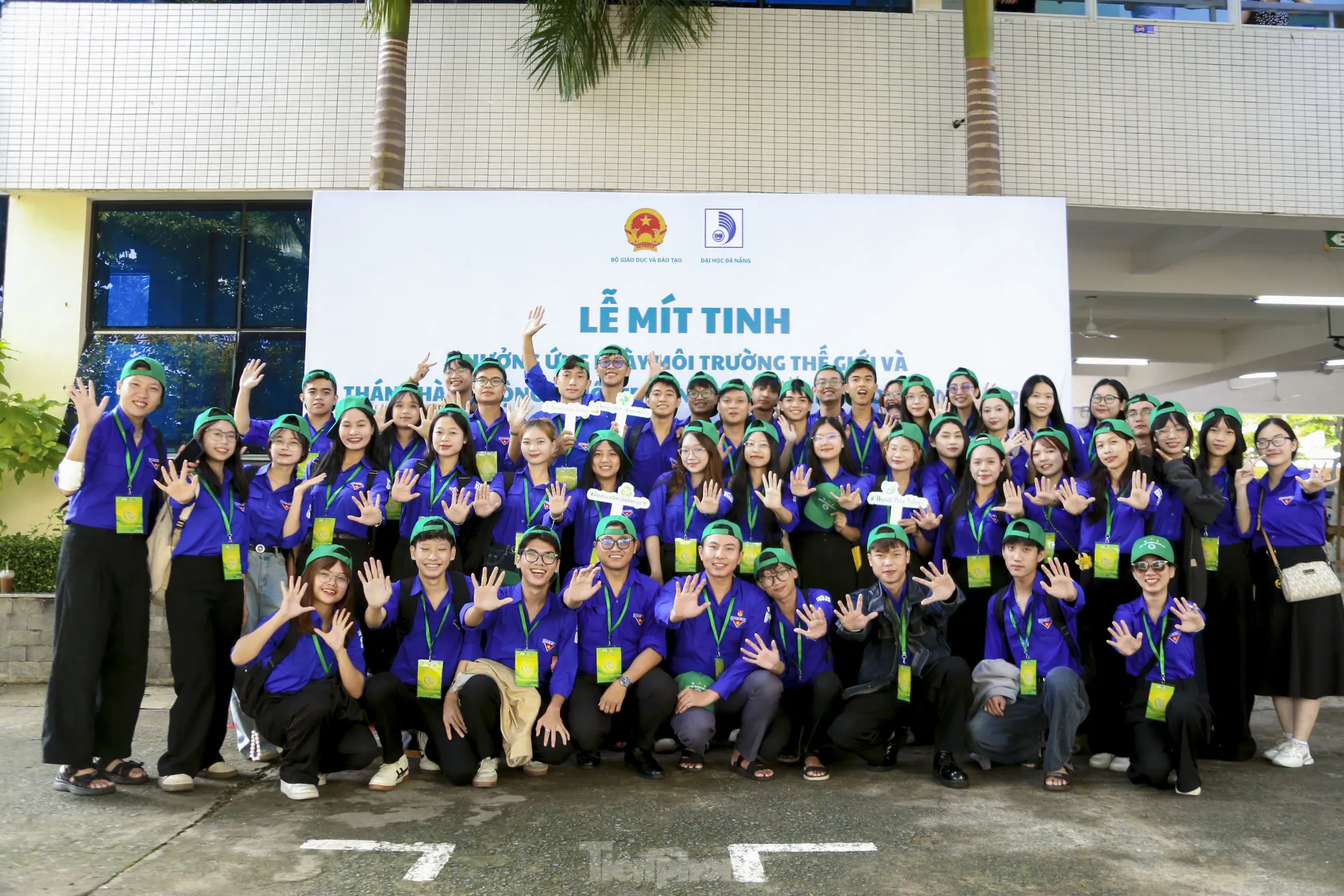 Bạn trẻ Đà Nẵng chung tay chống ô nhiễm nhựa ảnh 2