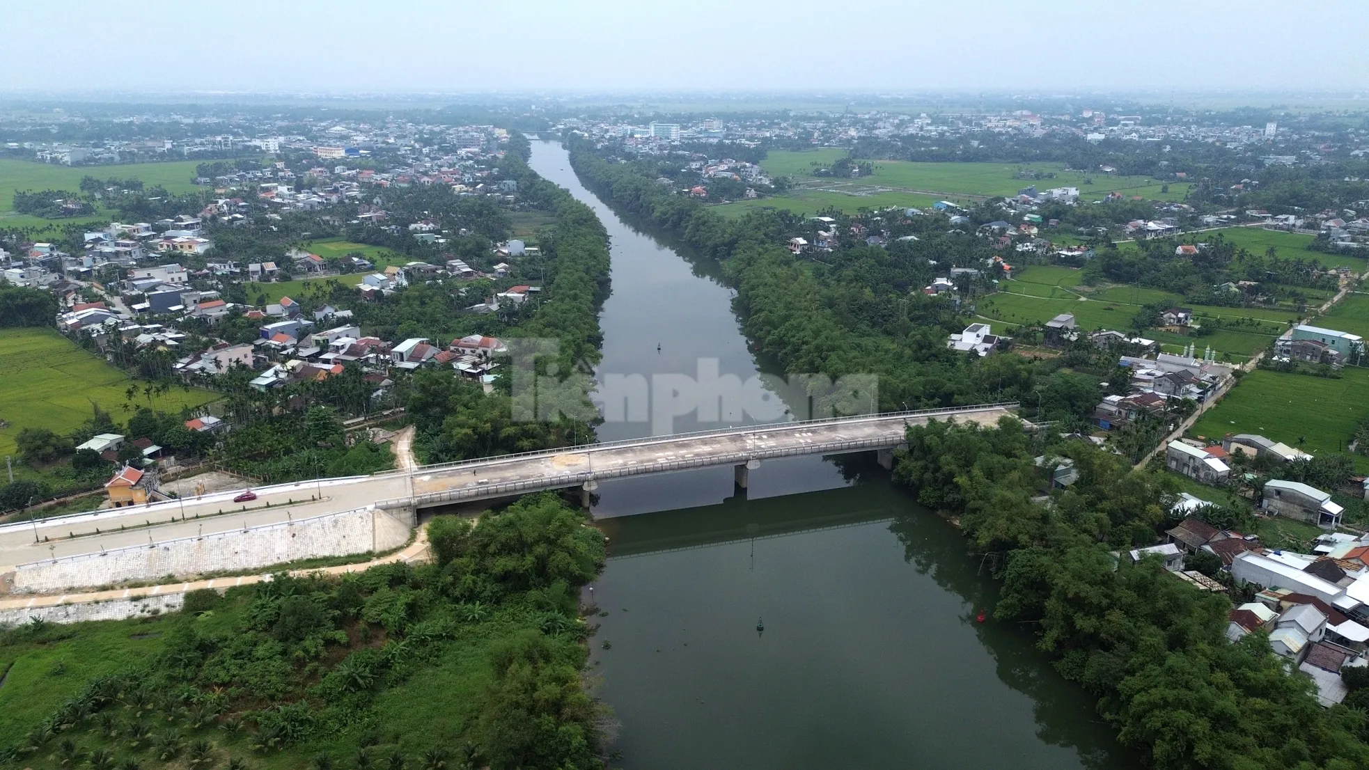 Cầu trăm tỷ chơi vơi không đường dẫn ảnh 1