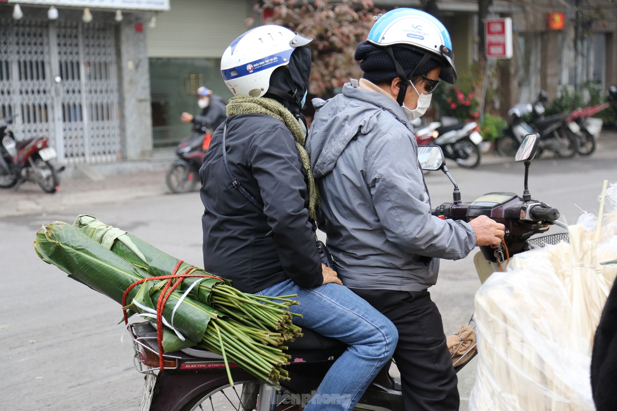 Chợ lá dong lâu đời nhất Hà Nội tấp nập từ sáng đến tối ảnh 12