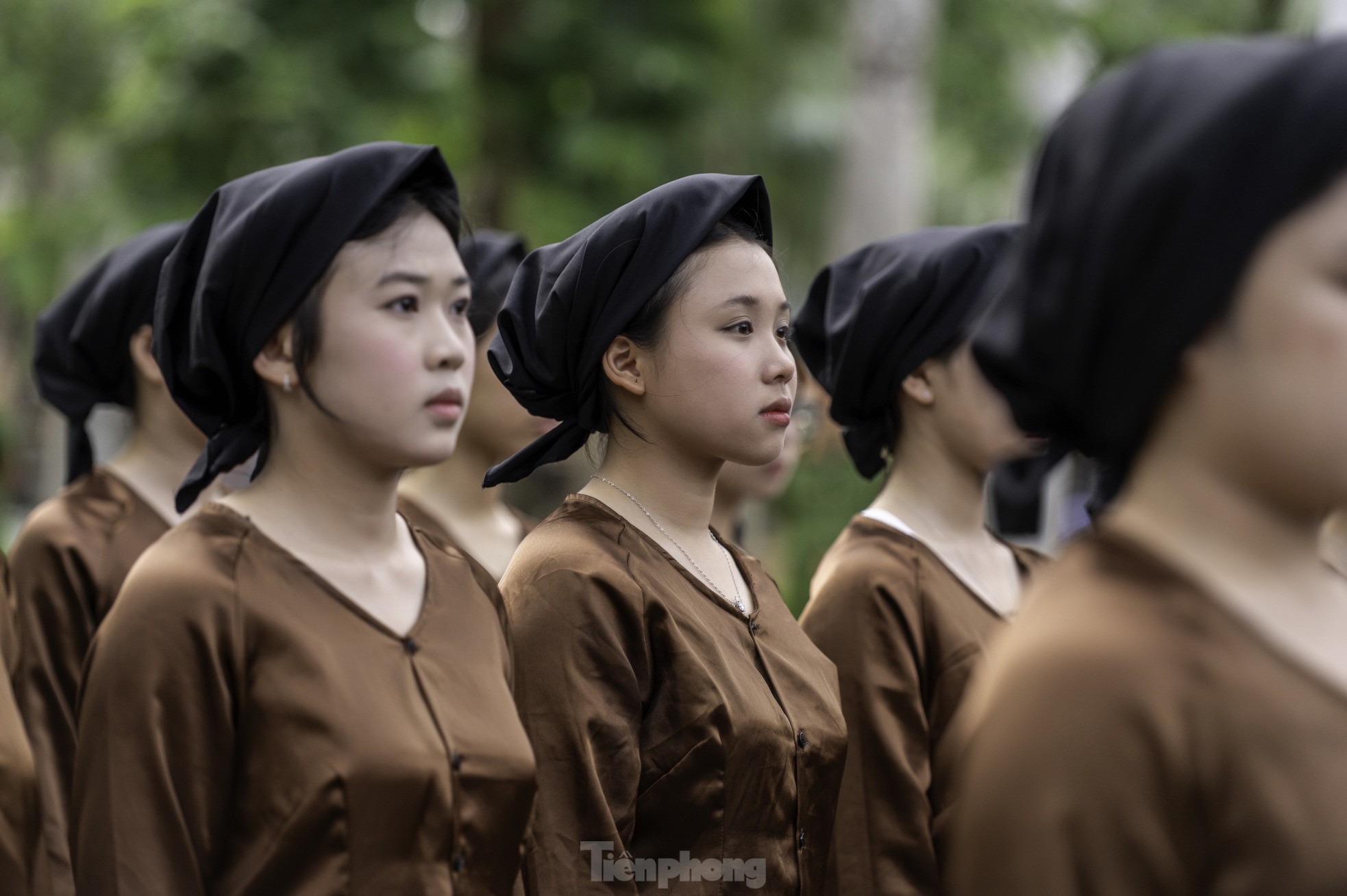 Những ‘bóng hồng’ tham gia diễu hành kỷ niệm 70 năm giải phóng Hải Phòng ảnh 3