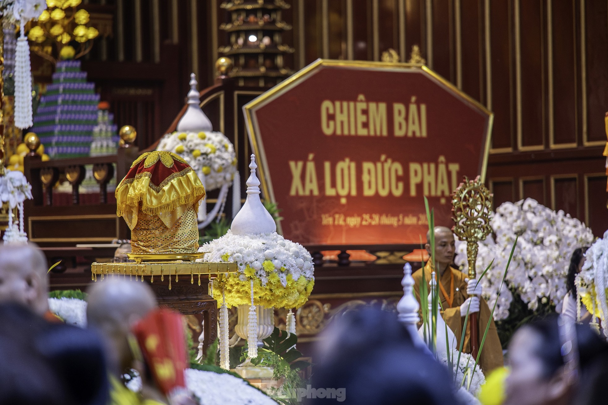 Hàng vạn người đổ về Yên Tử ảnh 23