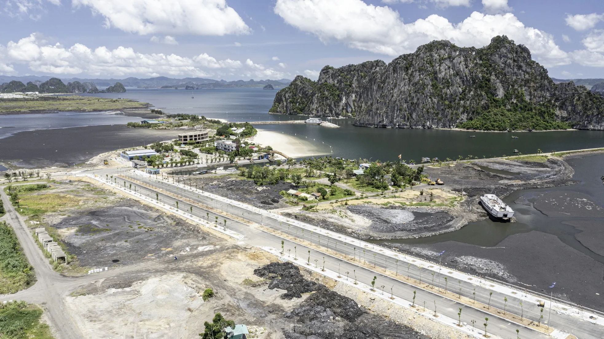 'Bay' trên đường bao biển gần 500 tỷ đồng sắp hoàn thành ở Cẩm Phả ảnh 21
