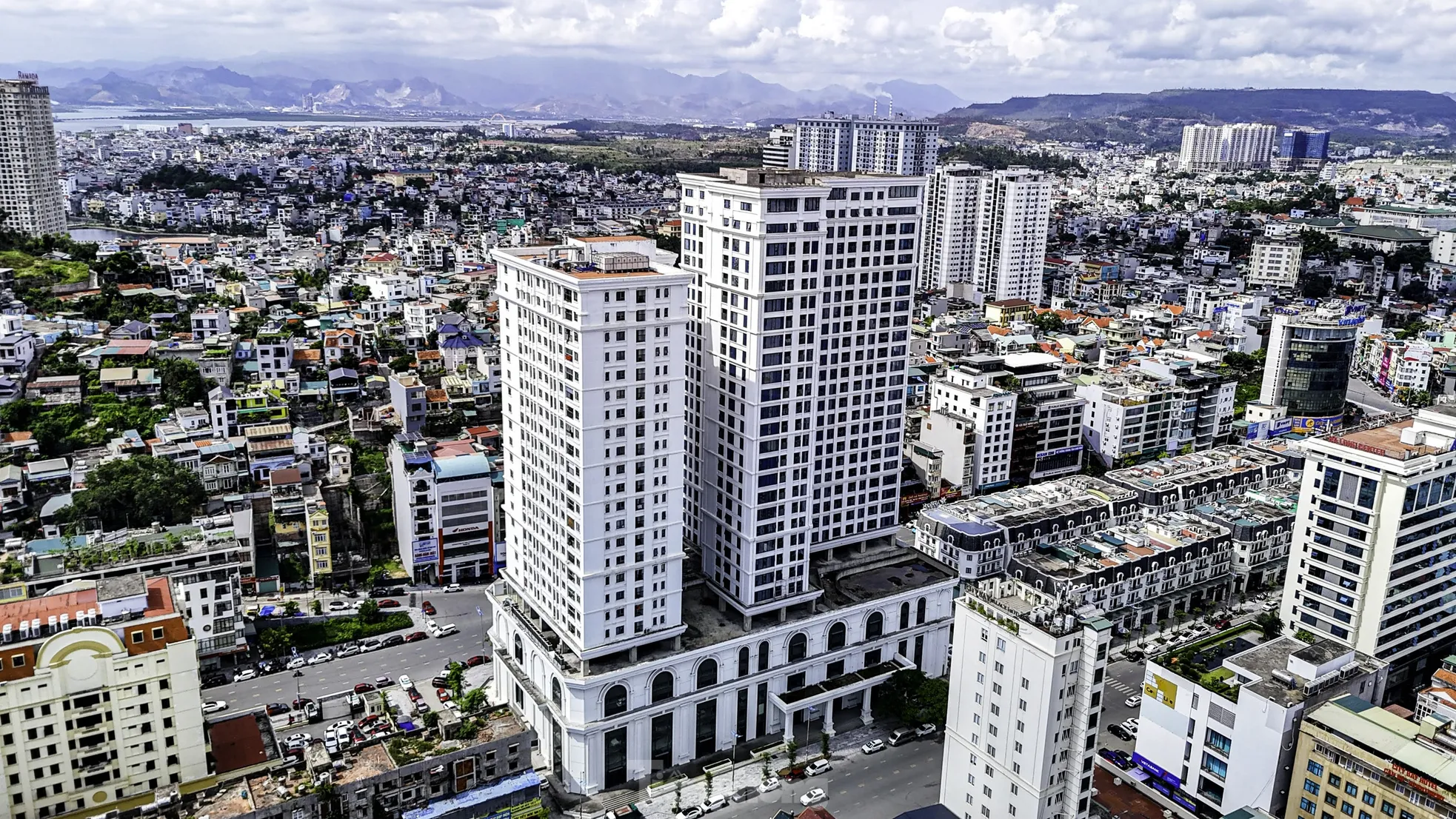 Hàng trăm hộ dân ‘mắc kẹt’ ở chung cư Times Garden Hạ Long ảnh 1