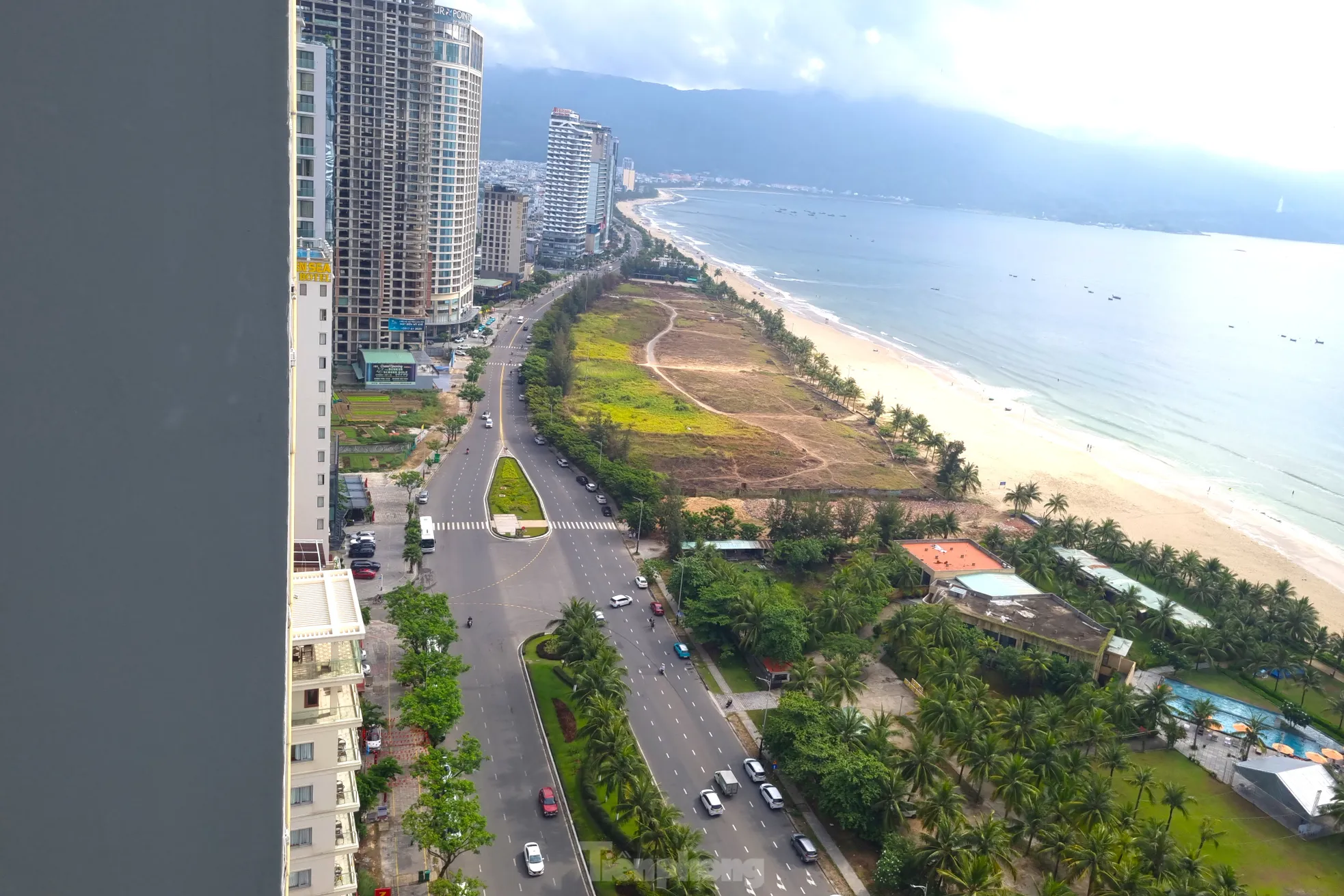Ngắm những tuyến đường có giá đất "bỏng tay" ở Đà Nẵng ảnh 2