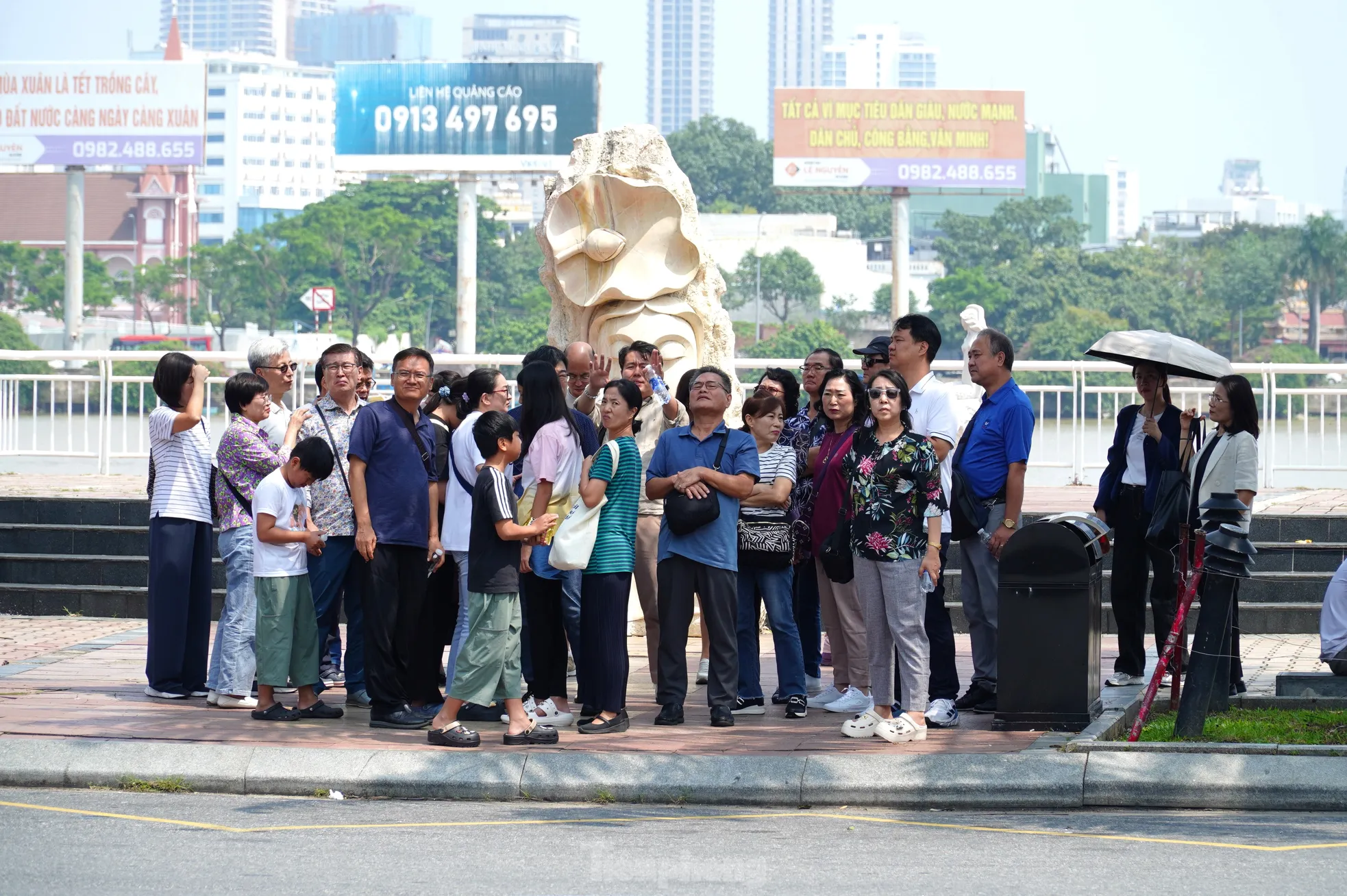Ngắm những tuyến đường có giá đất "bỏng tay" ở Đà Nẵng ảnh 9
