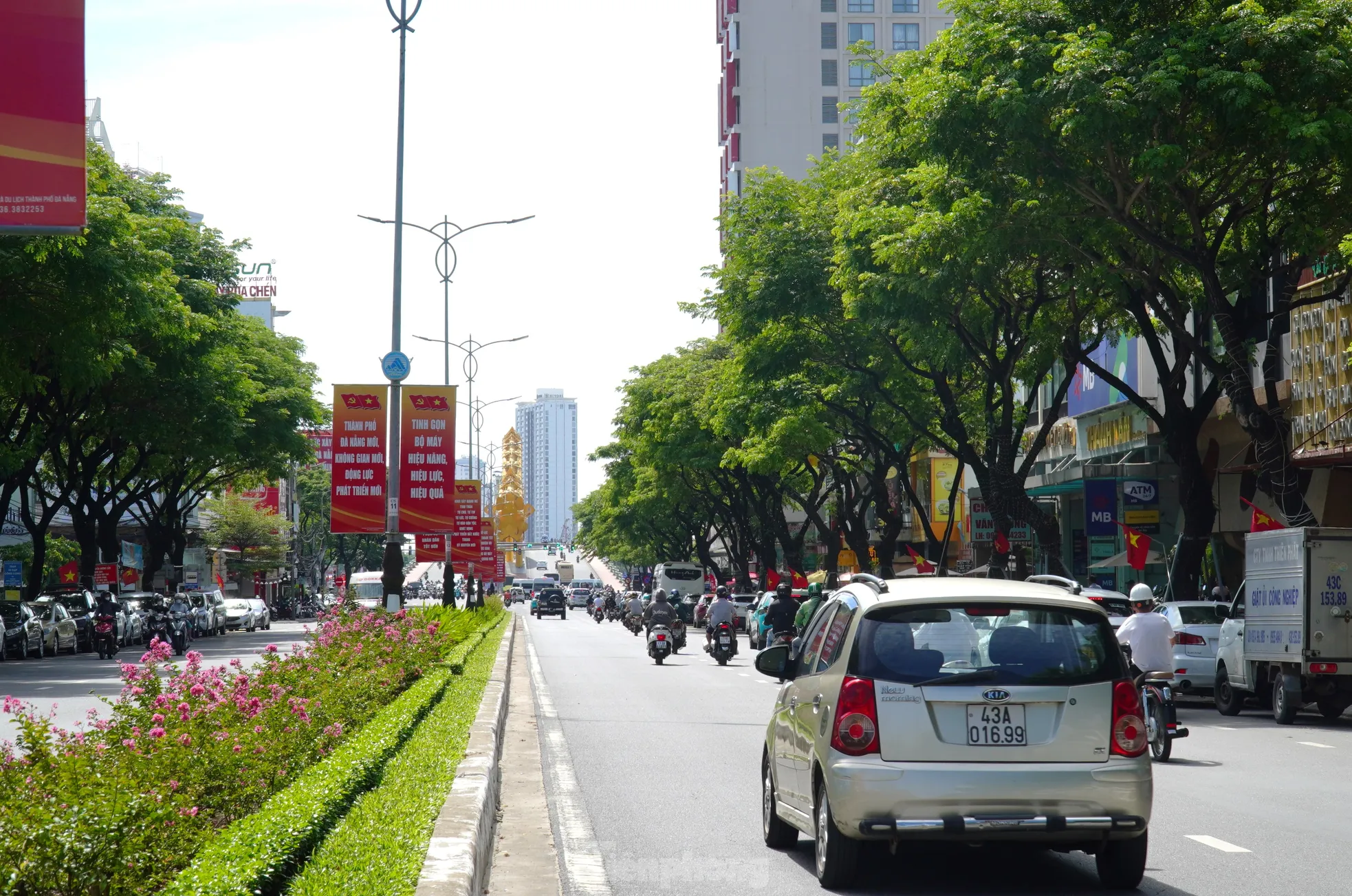 Ngắm những tuyến đường có giá đất "bỏng tay" ở Đà Nẵng ảnh 12