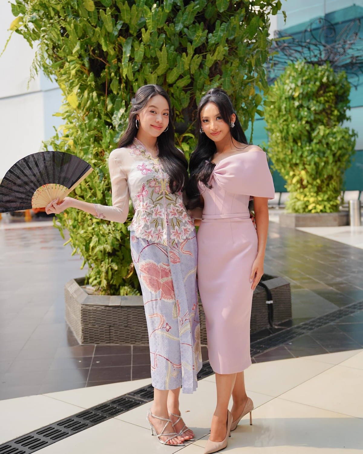 Hoa hậu Thanh Thủy diện trang phục truyền thống Indonesia khi tham dự sự kiện ảnh 1