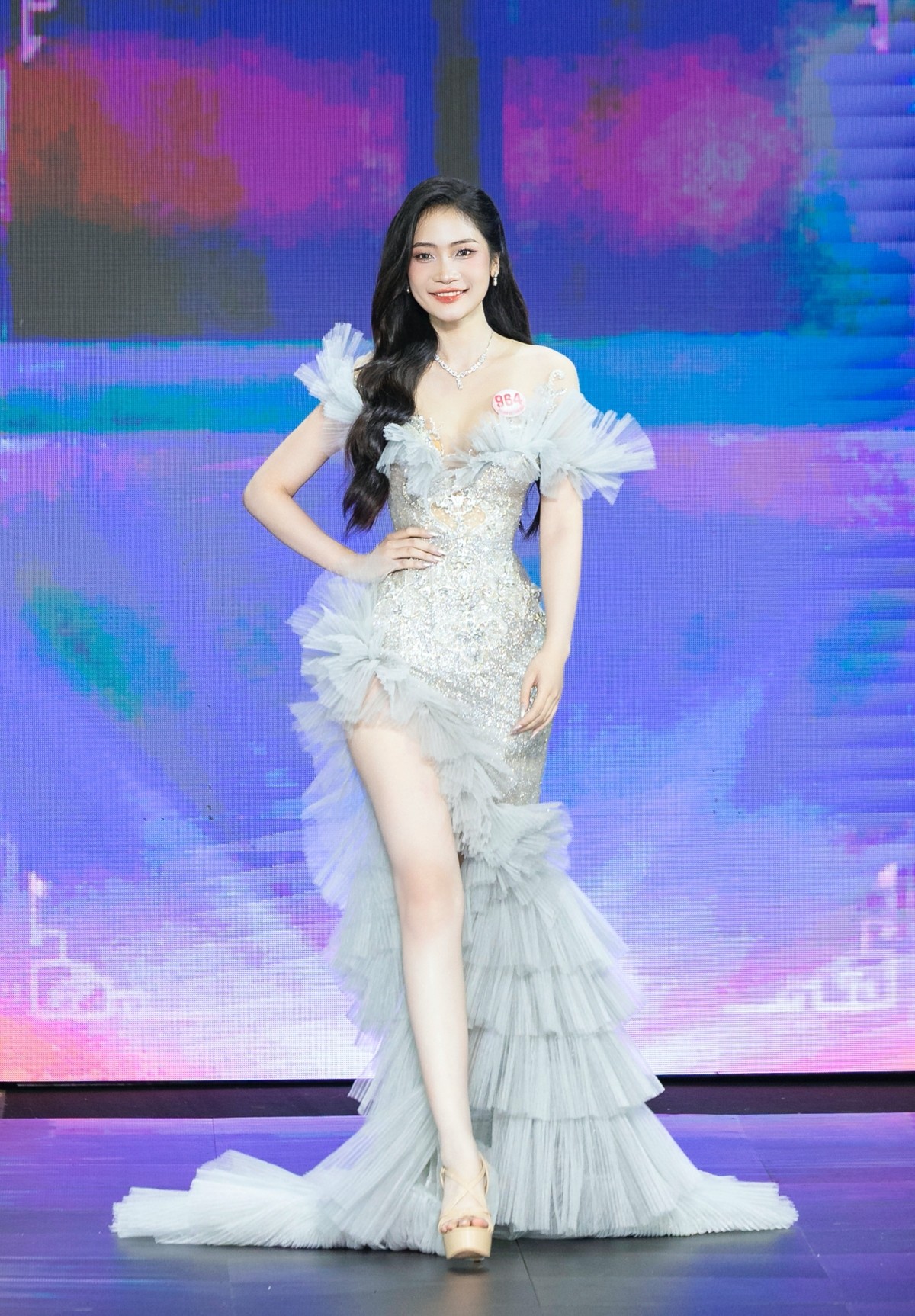 Ngắm nhan sắc rực rỡ của Top 25 Hoa hậu Việt Nam 2024 trong trang phục dạ hội ảnh 6