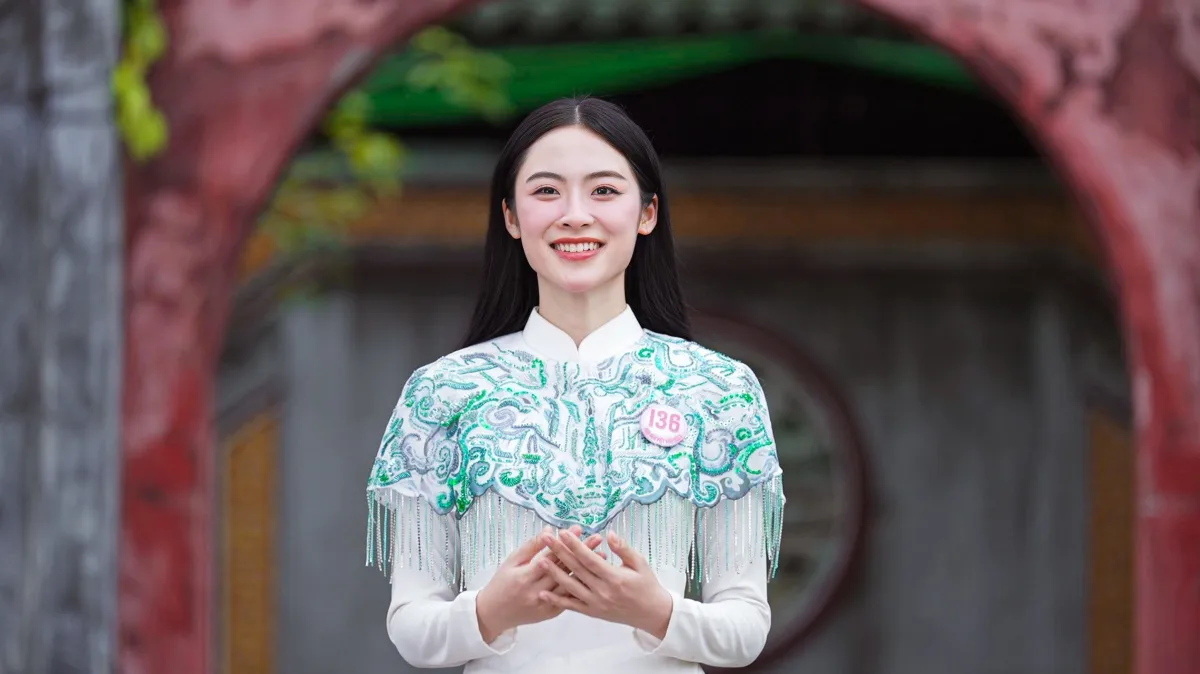 Ngắm Top 25 Hoa hậu Việt Nam 2024 đẹp dịu dàng trong bộ ảnh áo dài tại Huế ảnh 1