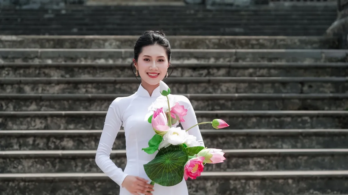 Ngắm Top 25 Hoa hậu Việt Nam 2024 đẹp dịu dàng trong bộ ảnh áo dài tại Huế ảnh 18