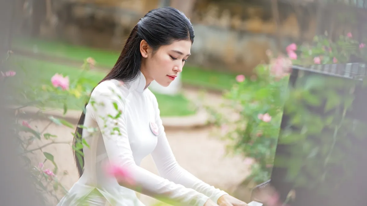 Nhan sắc xinh đẹp của Top 25 Hoa hậu Việt Nam 2024 trong bộ ảnh áo dài tại Huế ảnh 12