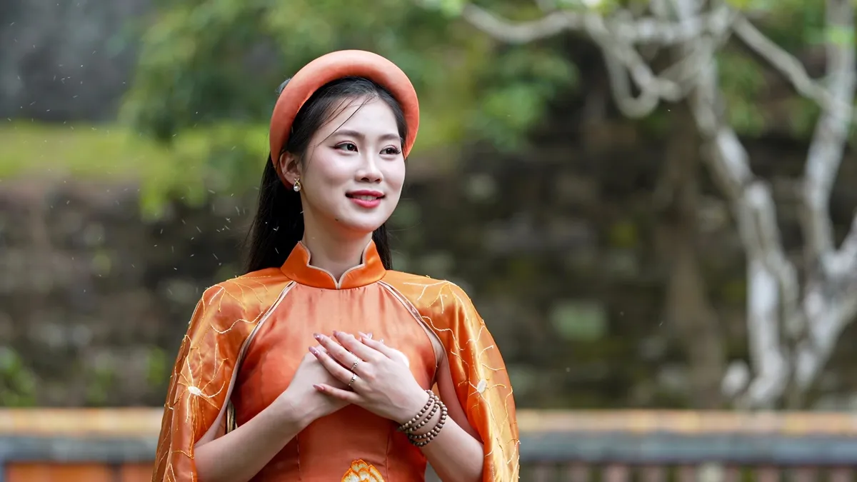 Nhan sắc xinh đẹp của Top 25 Hoa hậu Việt Nam 2024 trong bộ ảnh áo dài tại Huế ảnh 10