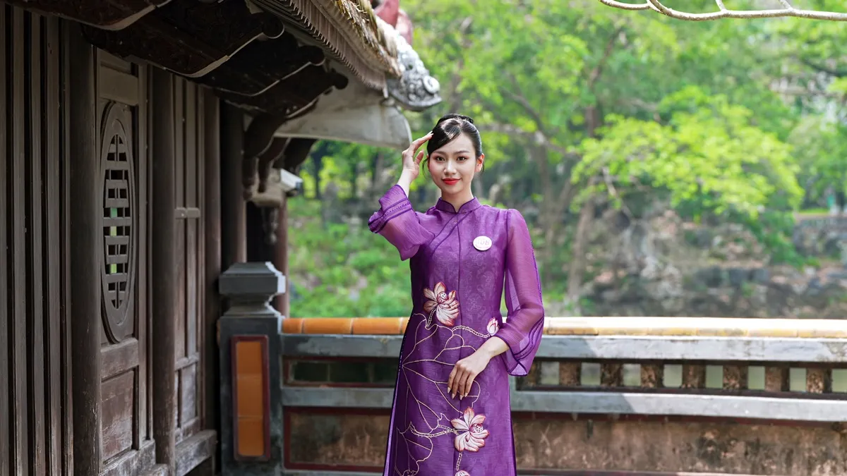 Nhan sắc xinh đẹp của Top 25 Hoa hậu Việt Nam 2024 trong bộ ảnh áo dài tại Huế ảnh 1