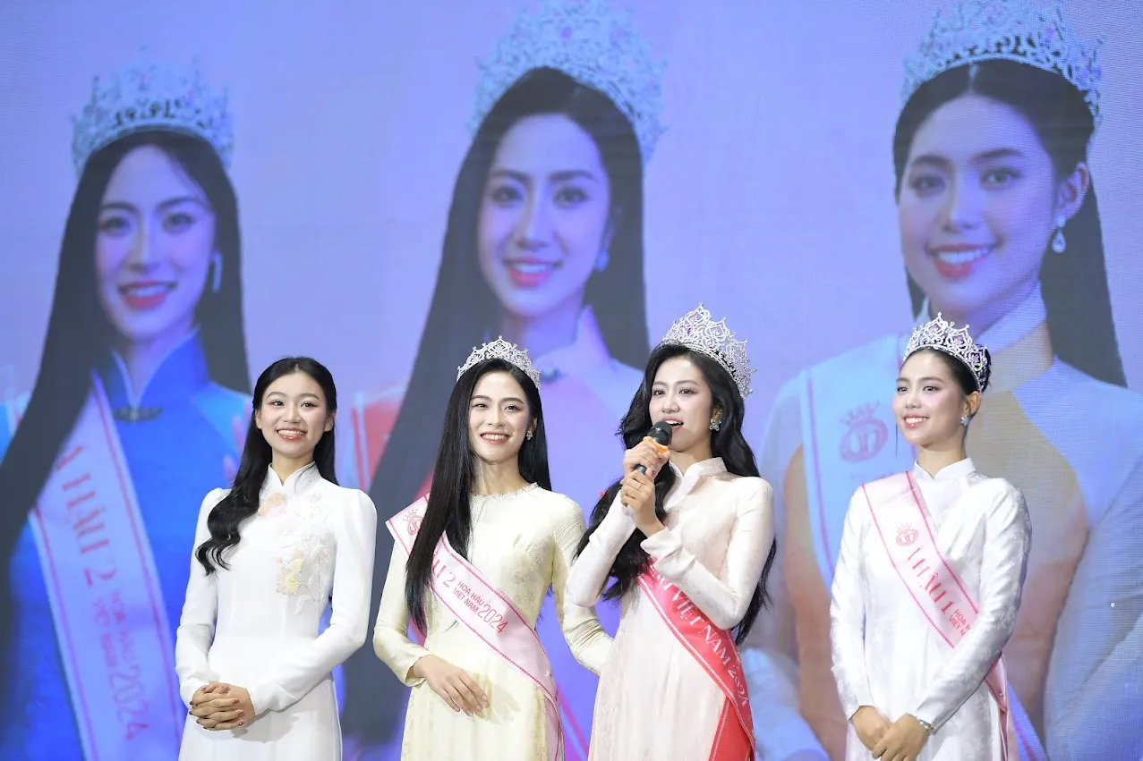 Top 3 Hoa hậu Việt Nam 2024 lan toả năng lượng tích cực tại buổi giao lưu sinh viên ảnh 13