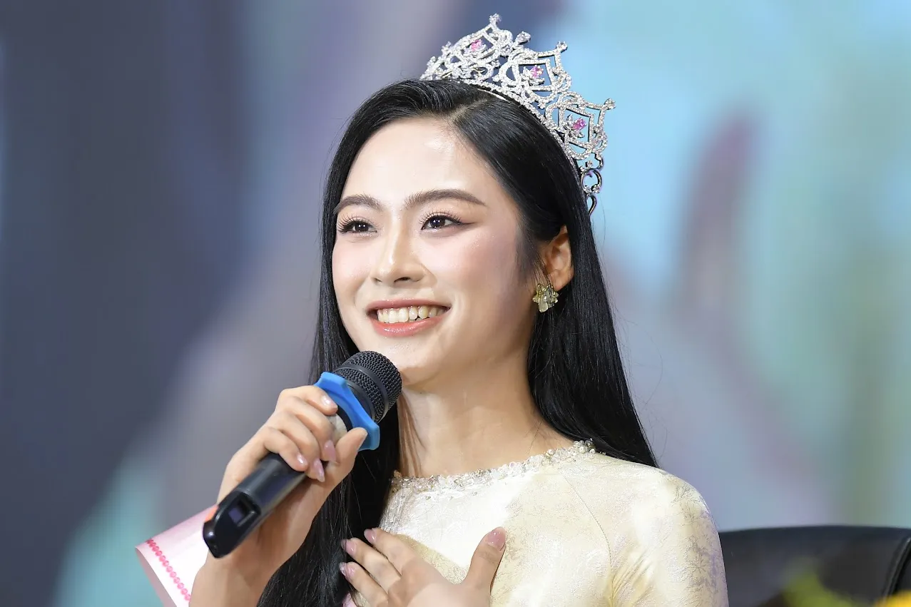 Top 3 Hoa hậu Việt Nam 2024 lan toả năng lượng tích cực tại buổi giao lưu sinh viên ảnh 12