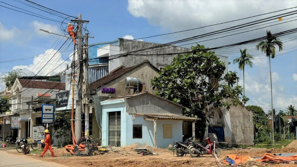 Gần 6.000 người và máy móc, 50 mũi thi công cao tốc Quảng Ngãi - Hoài Nhơn ảnh 5