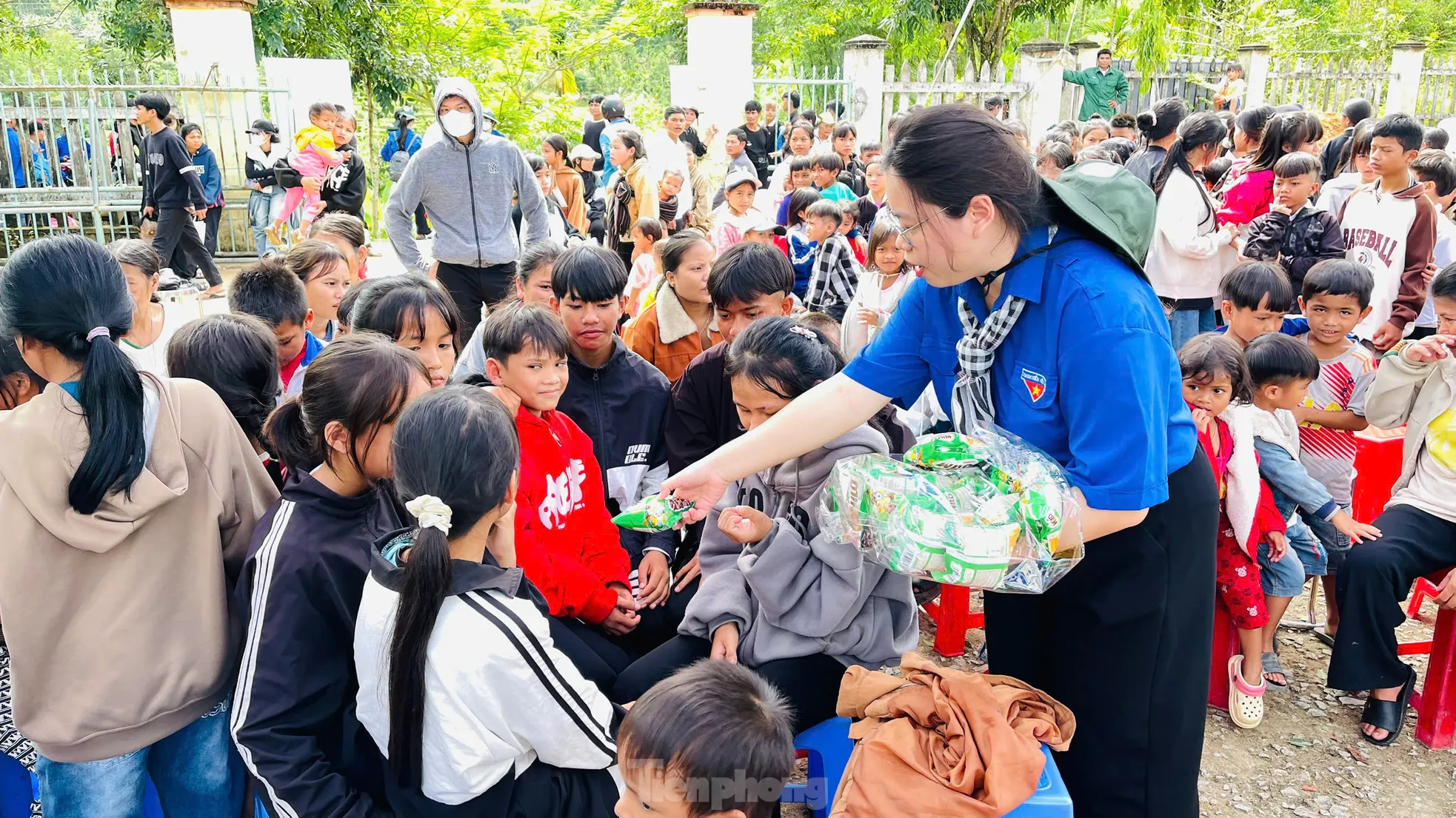 Lan tỏa yêu thương, thắp sáng vùng cao ảnh 13