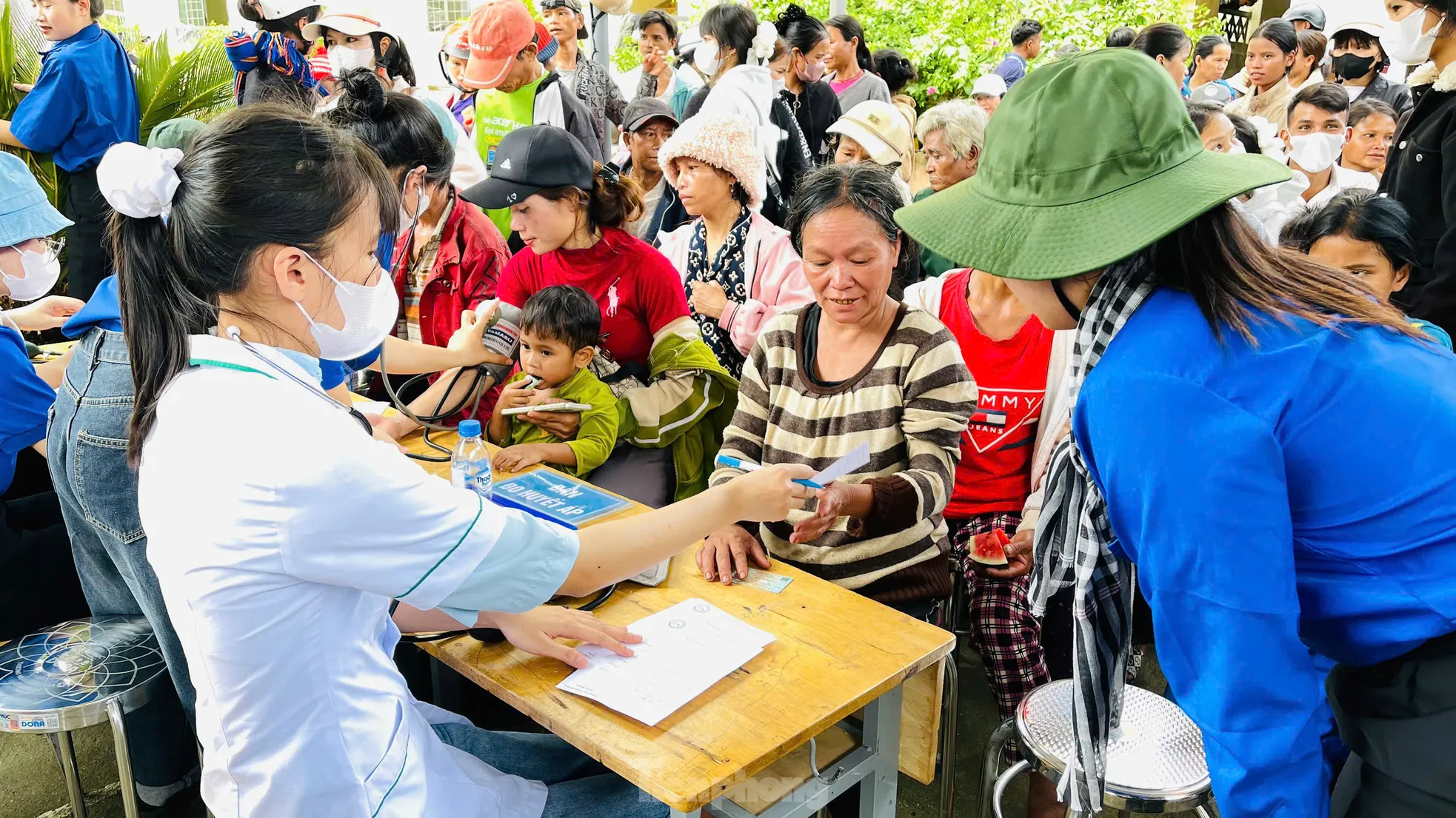 Lan tỏa yêu thương, thắp sáng vùng cao ảnh 5