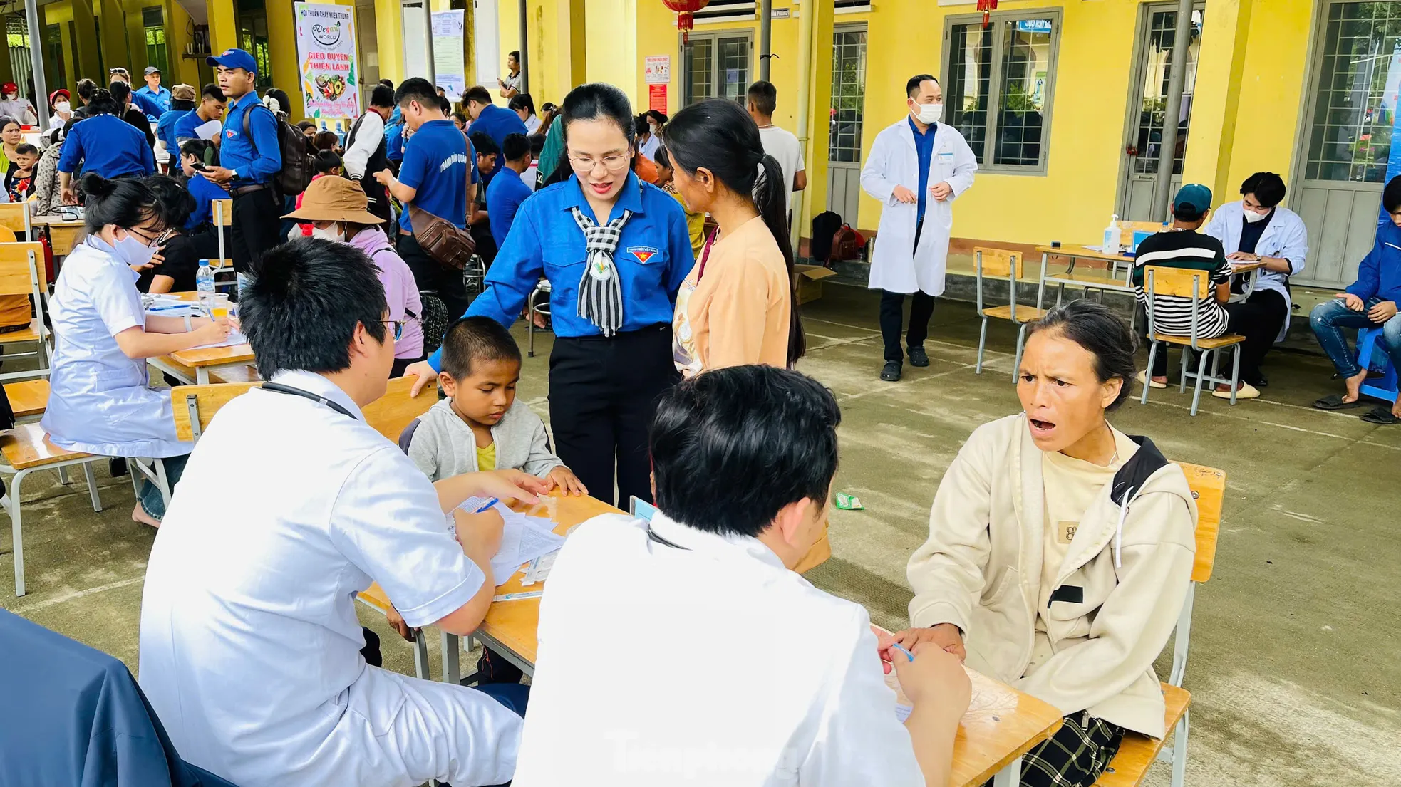 Lan tỏa yêu thương, thắp sáng vùng cao ảnh 4