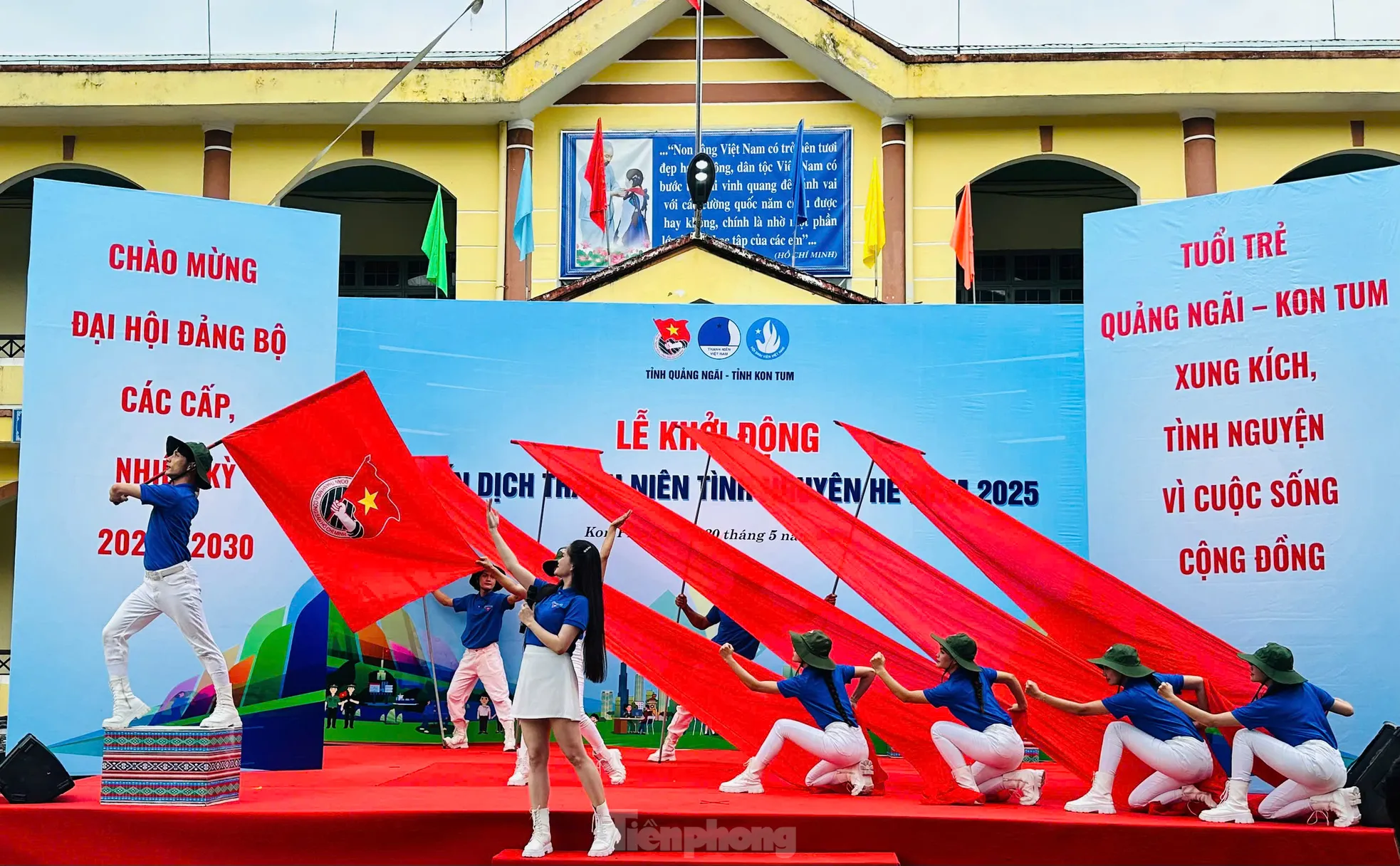 Lan tỏa yêu thương, thắp sáng vùng cao ảnh 1