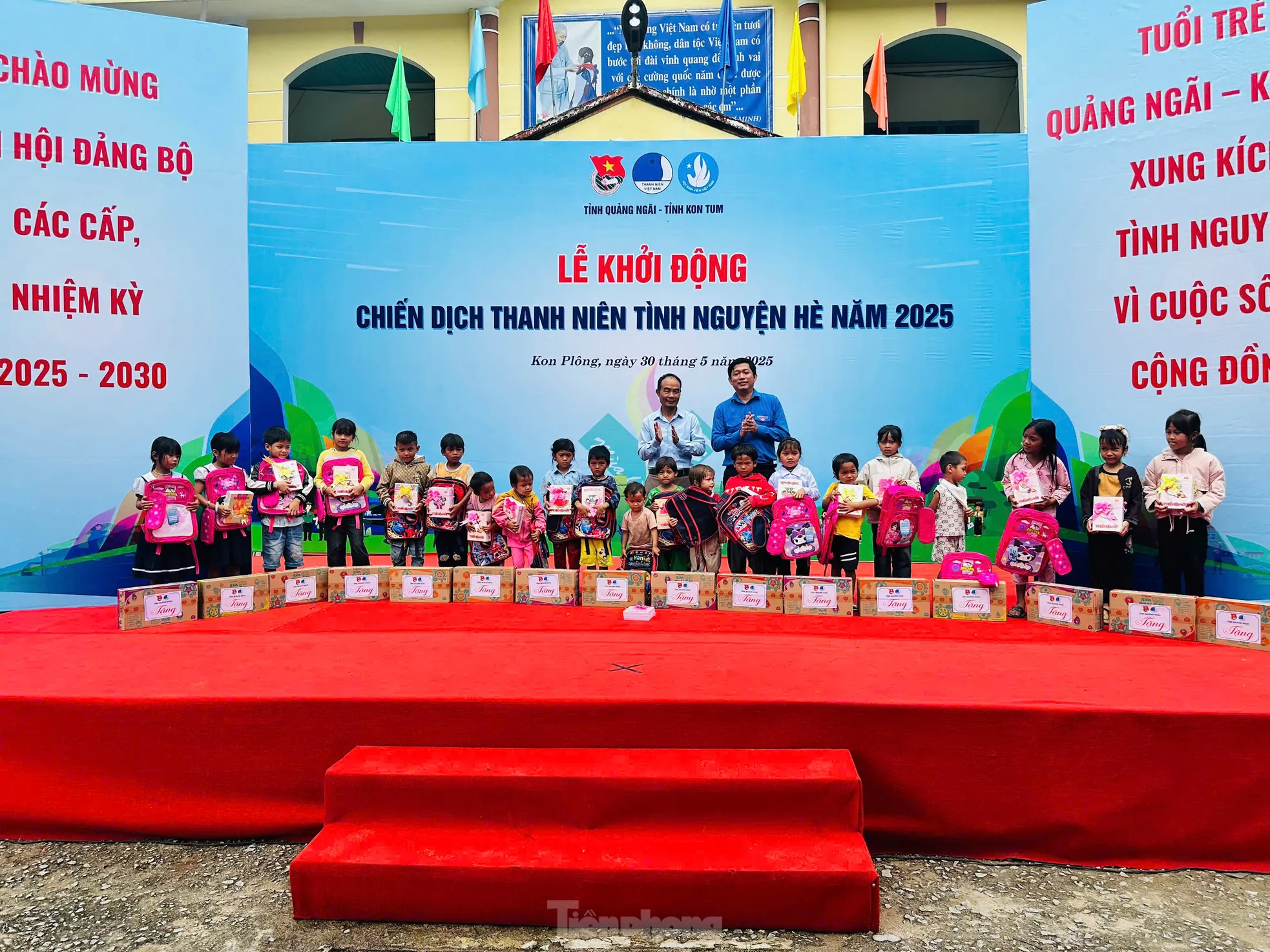 Lan tỏa yêu thương, thắp sáng vùng cao ảnh 2