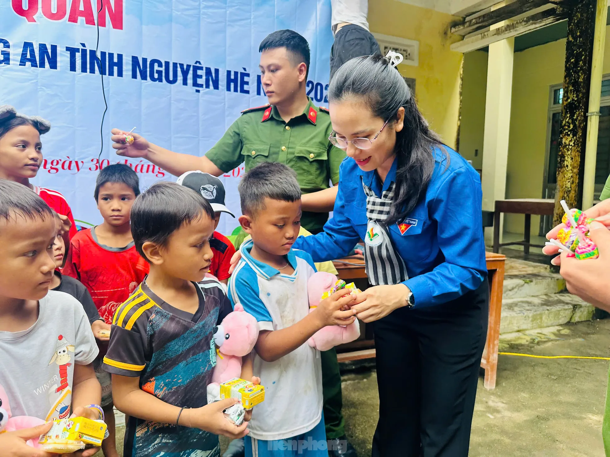 Lan tỏa yêu thương, thắp sáng vùng cao ảnh 10