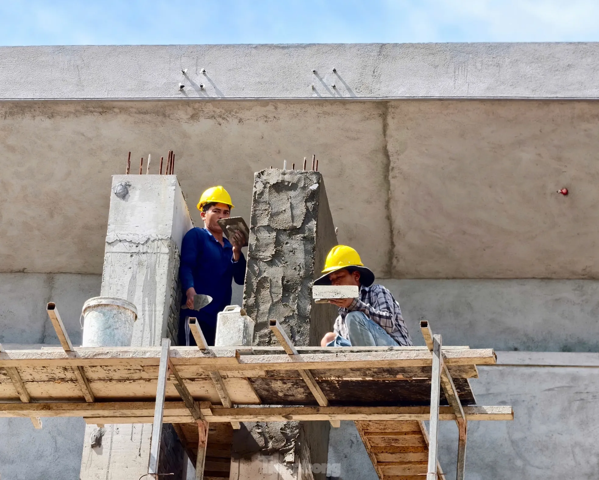Thi công ngày đêm hoàn thiện nhà công vụ cho hơn 1.100 cán bộ Kon Tum sau sáp nhập ảnh 16
