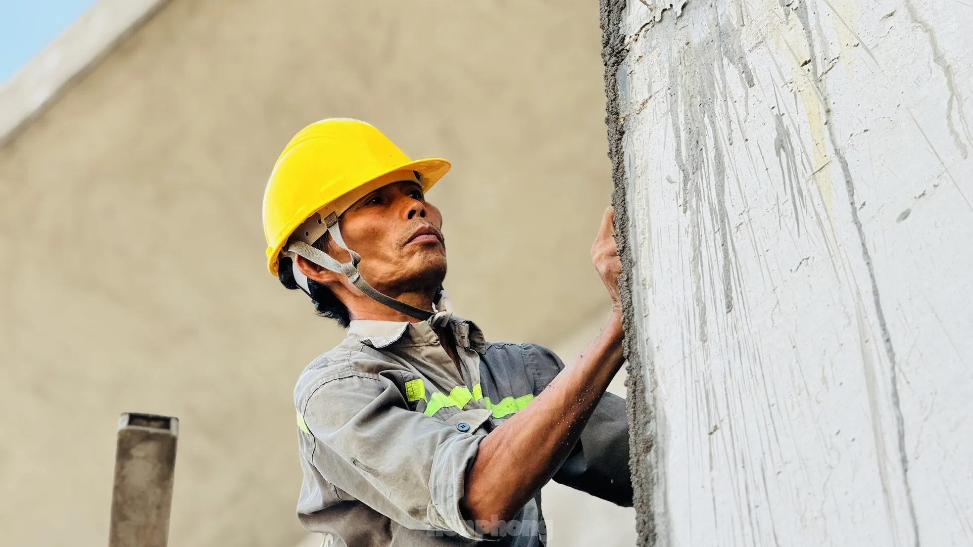 Thi công ngày đêm hoàn thiện nhà công vụ cho hơn 1.100 cán bộ Kon Tum sau sáp nhập ảnh 21