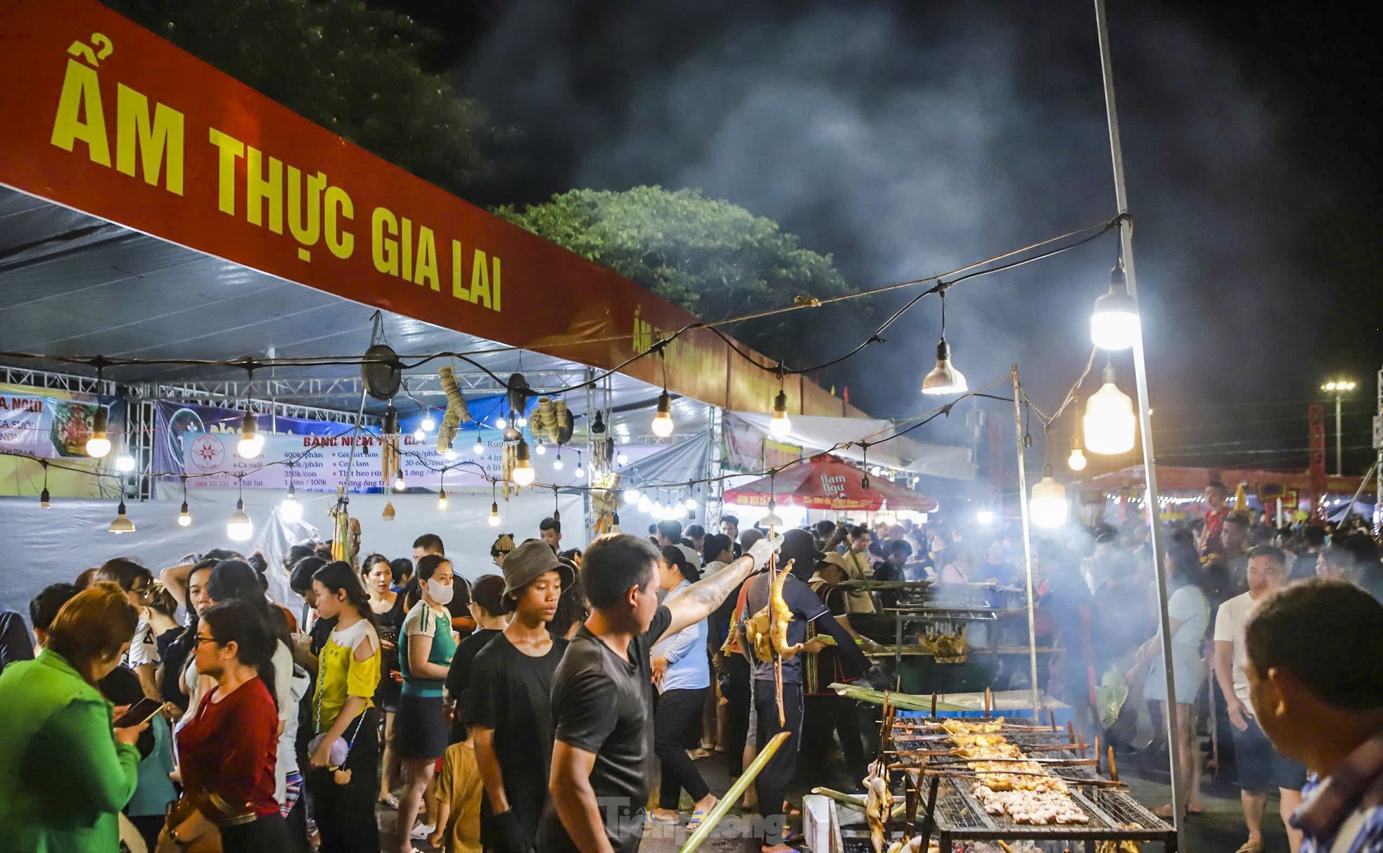 Chen chân thưởng thức ẩm thực ở phố biển Quy Nhơn ảnh 4