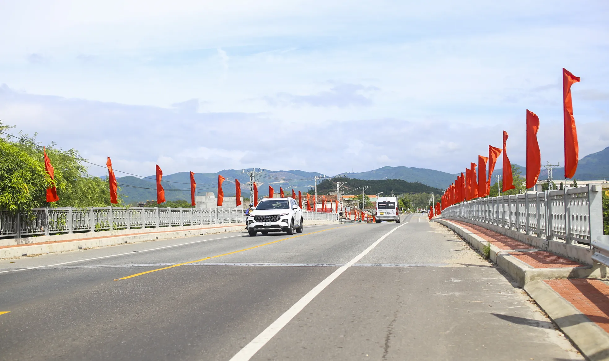 Diện mạo mới con đường nối hai cực của Gia Lai ảnh 1