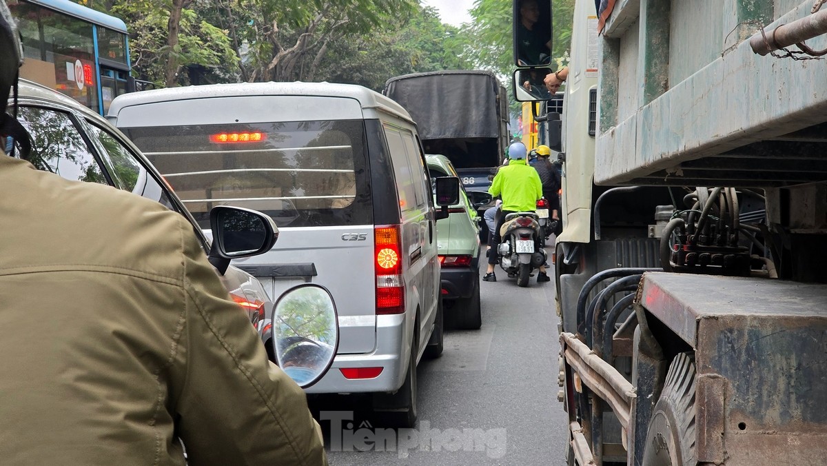 Giao thông Hà Nội: Đối nghịch giữa các tuyến đường cửa ngõ những tuyến phố trung tâm ảnh 13