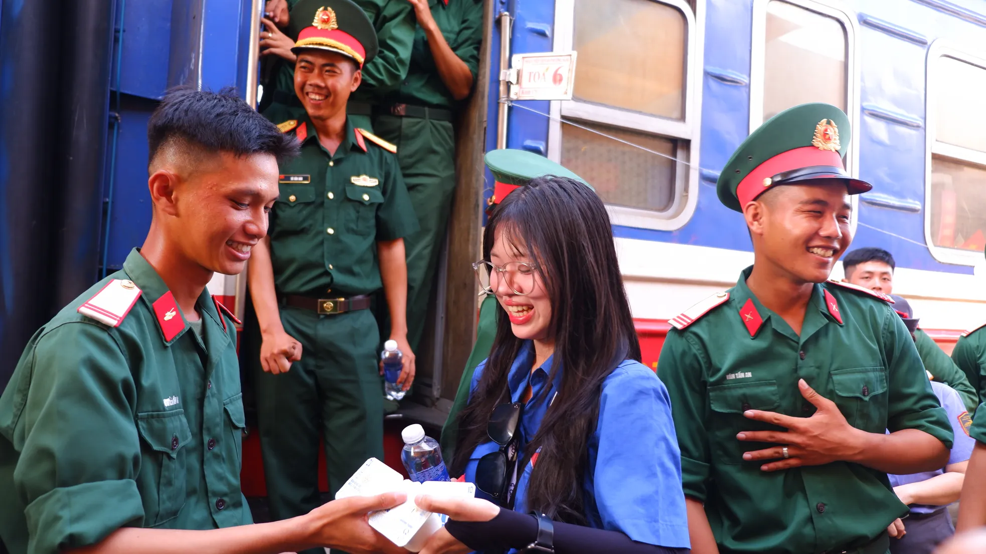 Rạng rỡ những 'bóng hồng' tham gia diễu binh mừng 80 năm Quốc khánh ảnh 16
