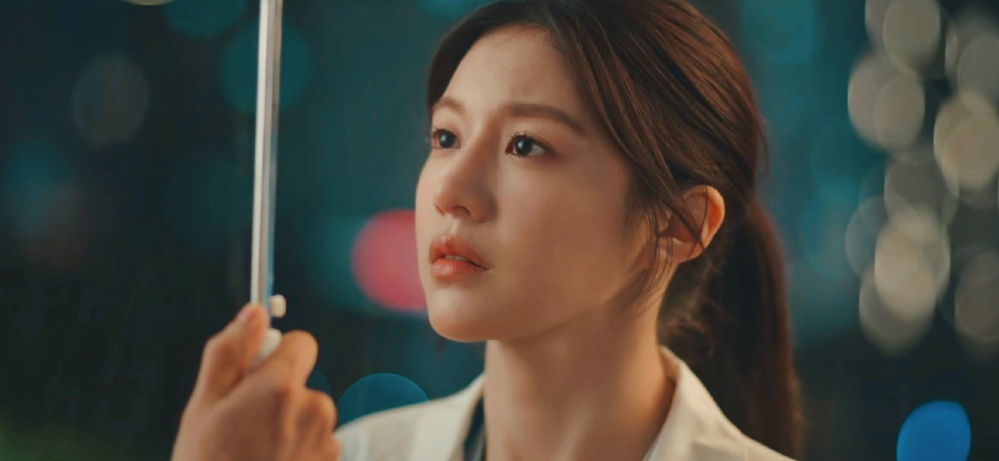 Resident Playbook: In4 bác sĩ gây mê đổ Yi Young, khán giả muốn "đạp 2 thuyền" ảnh 6