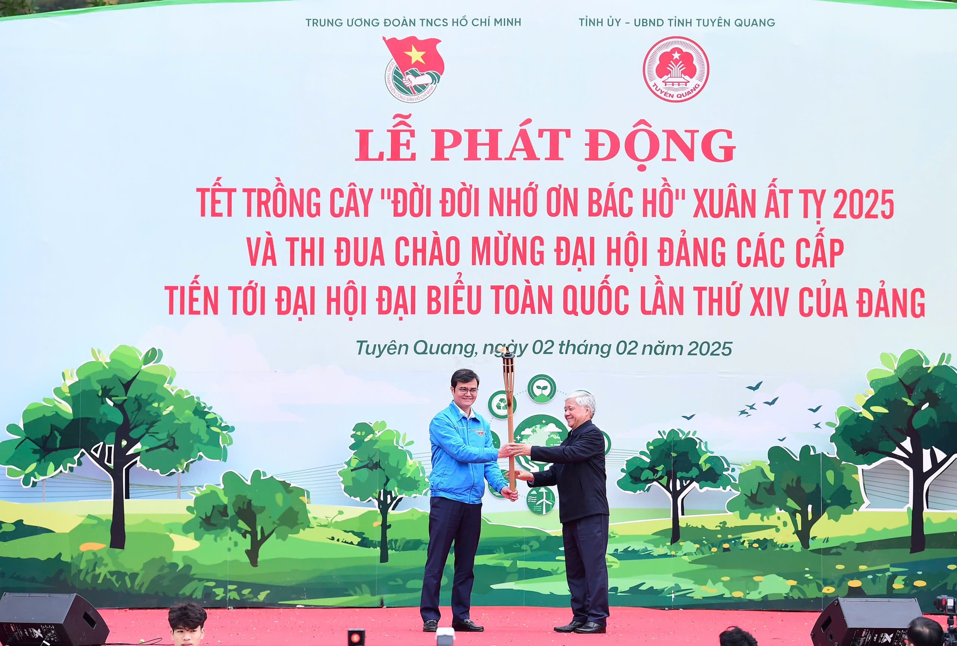 Trung ương Đoàn phát động Tết trồng cây và thi đua chào mừng Đại hội Đảng các cấp ảnh 5