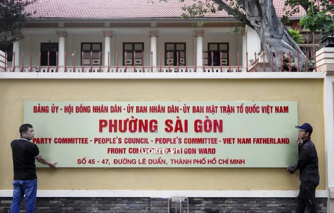 Cận cảnh bảng tên trụ sở phường Sài Gòn, Bình Thạnh ảnh 3