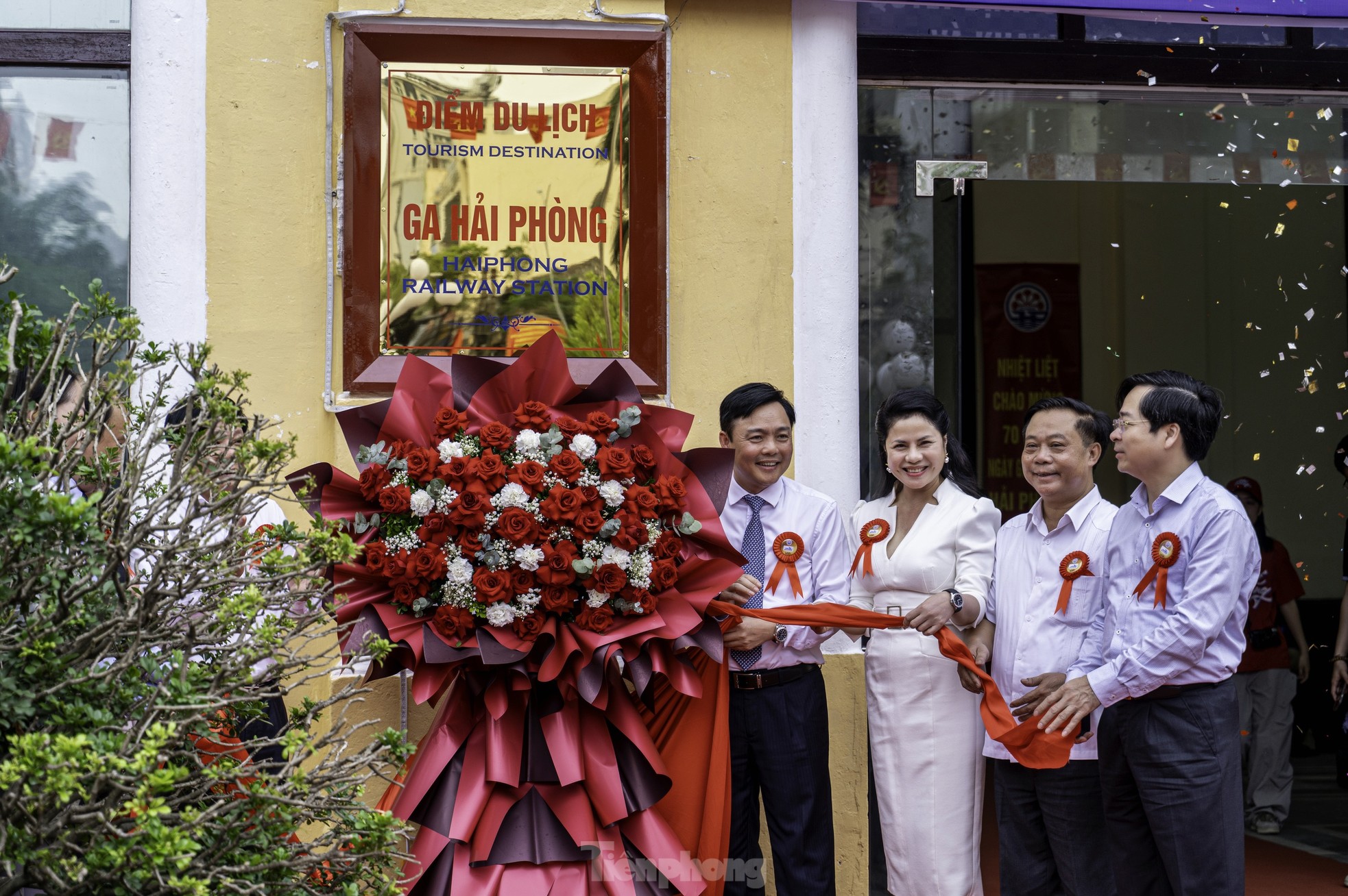 Tàu hỏa 5 sao Hà Nội - Hải Phòng chính thức ‘trình làng’ ảnh 2