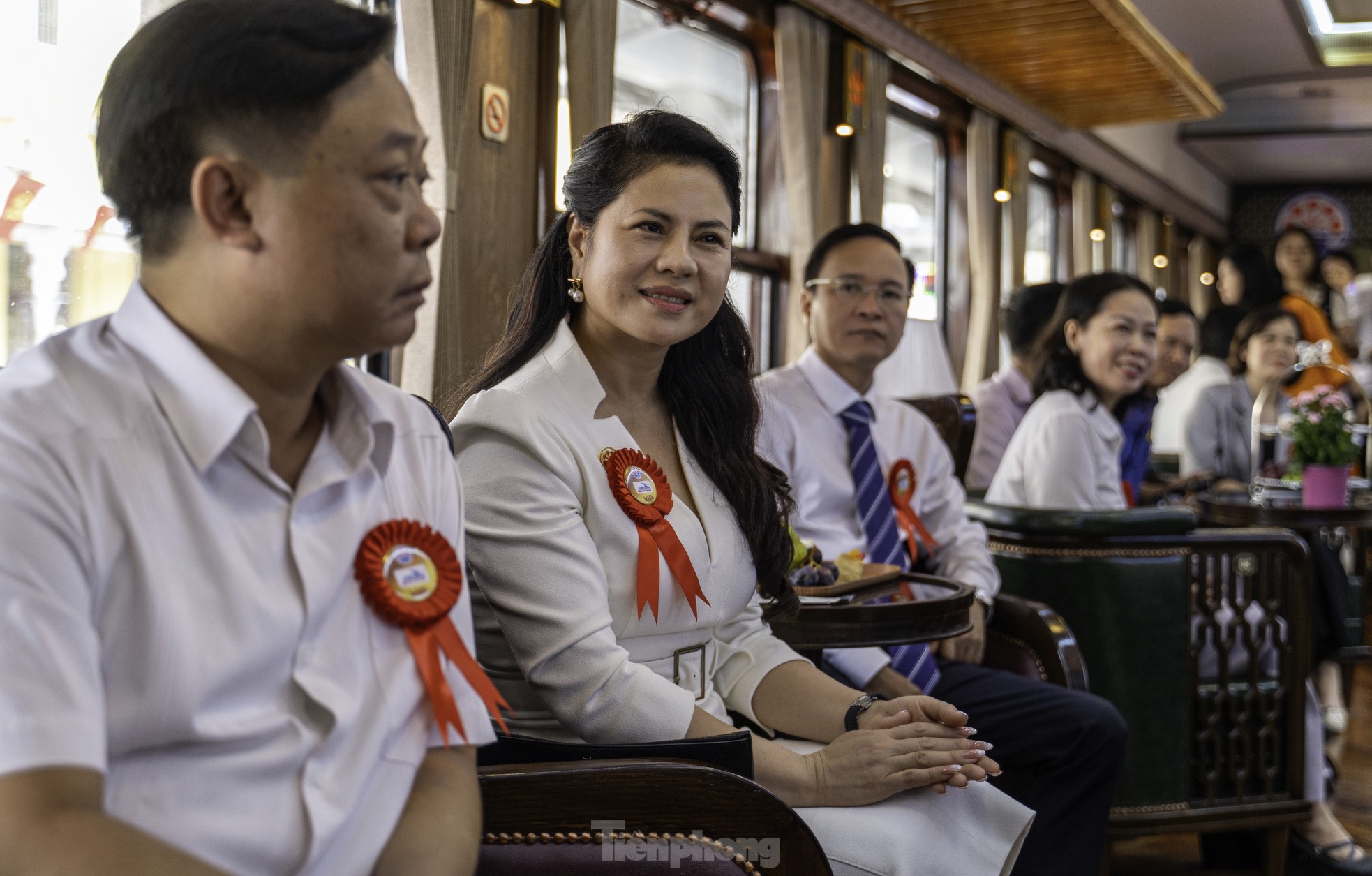 Tàu hỏa 5 sao Hà Nội - Hải Phòng chính thức ‘trình làng’ ảnh 12