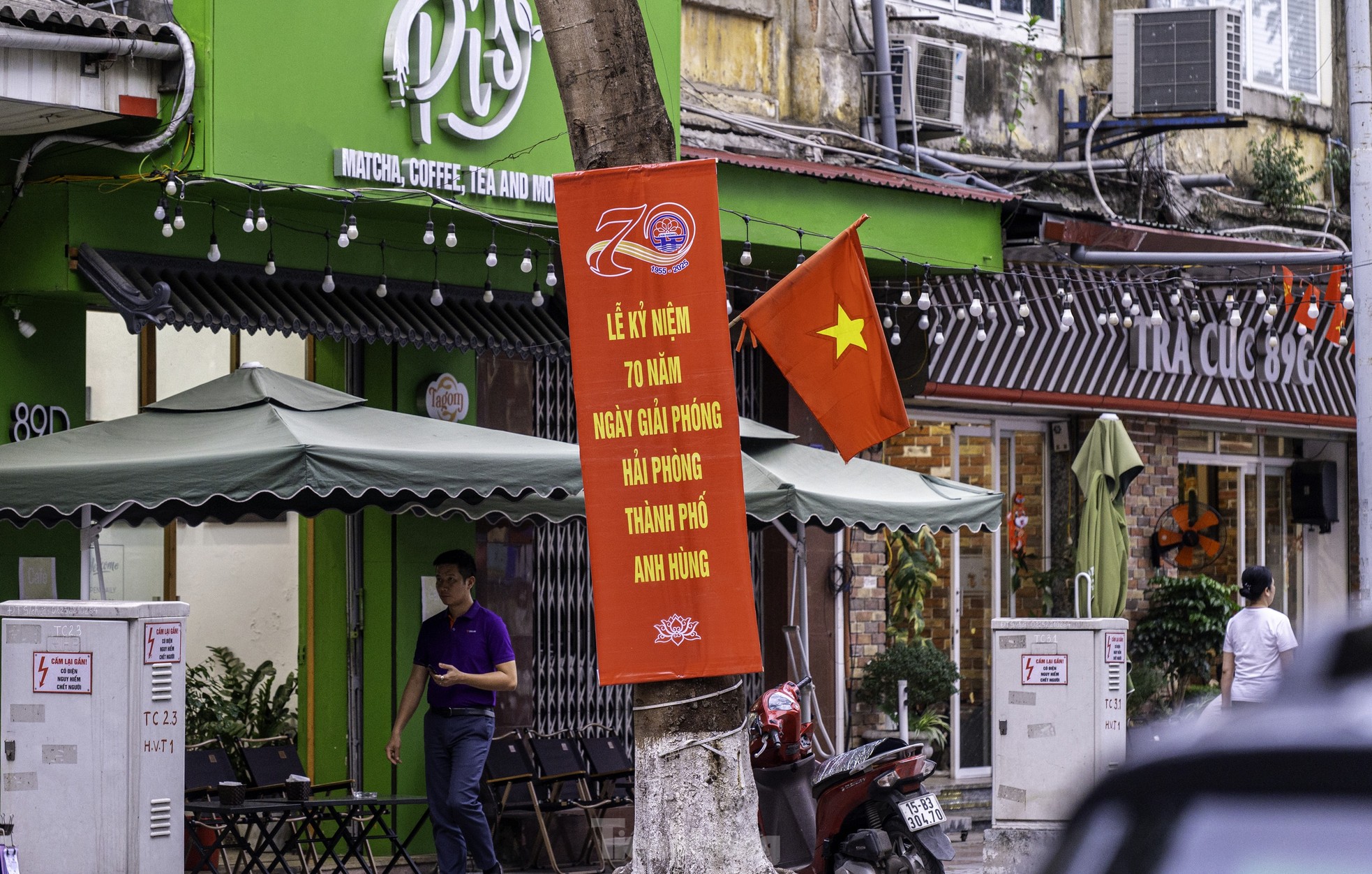 Hải Phòng rực rỡ cờ hoa mừng kỷ niệm 70 năm Ngày giải phóng ảnh 13
