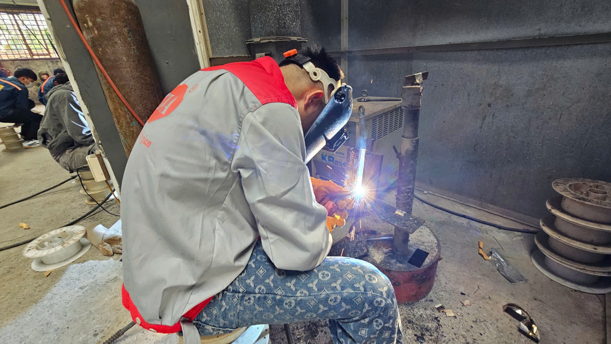 Tận thấy trường nghề của doanh nghiệp có chủ tịch, tổng giám đốc vừa bị khởi tố ảnh 6