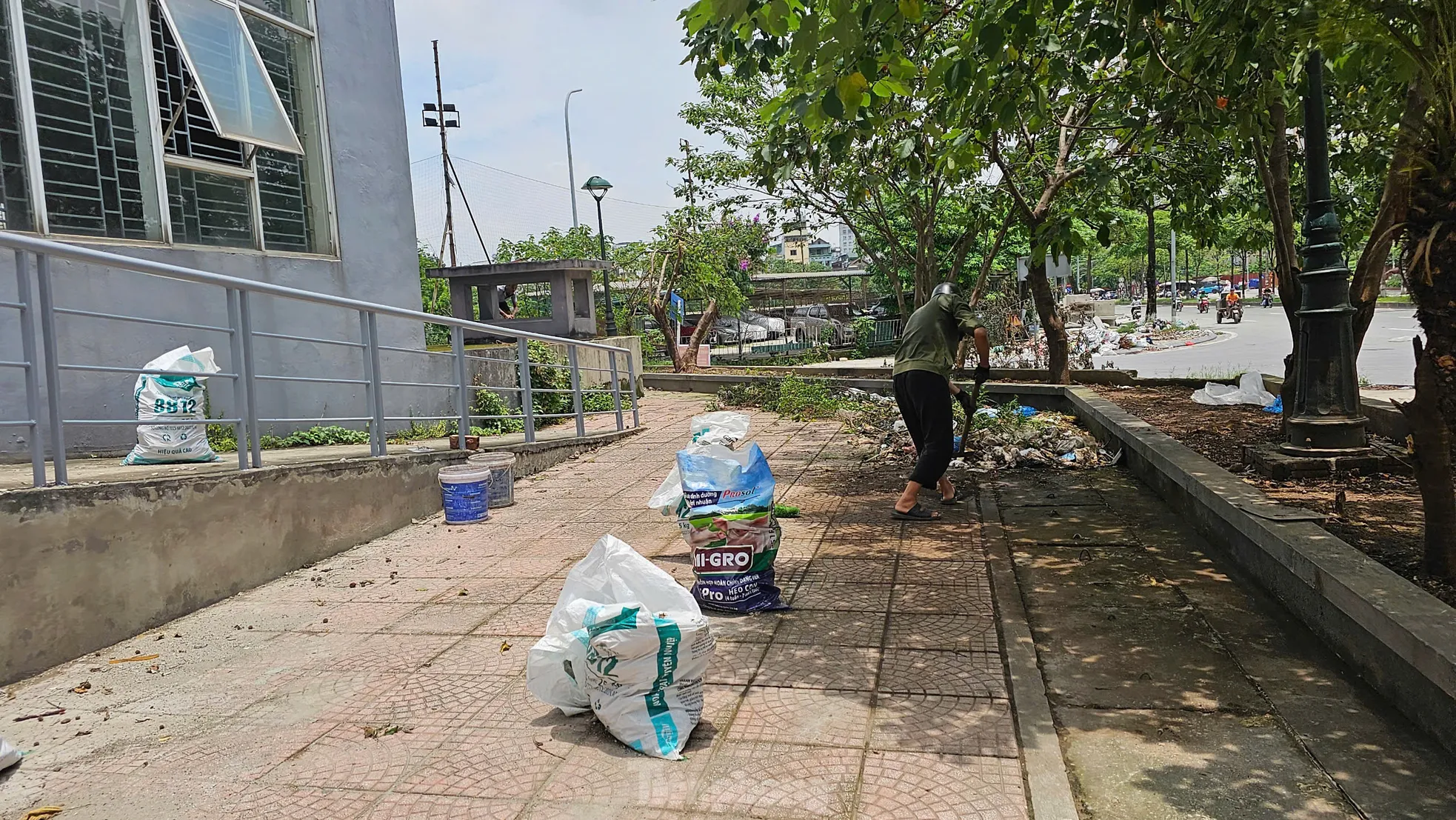 Chi 40 tỷ đồng cải tạo khu tái định cư bỏ hoang nhiều năm trên 'đất vàng' Hà Nội ảnh 3