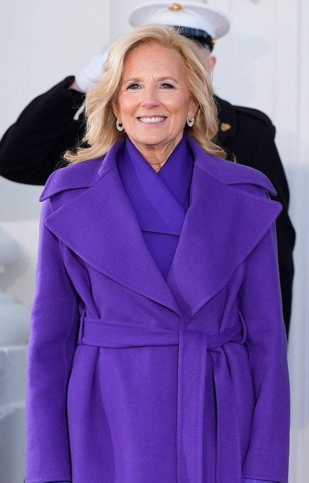 Chiếc váy báo thù của bà Melania Trump ảnh 4
