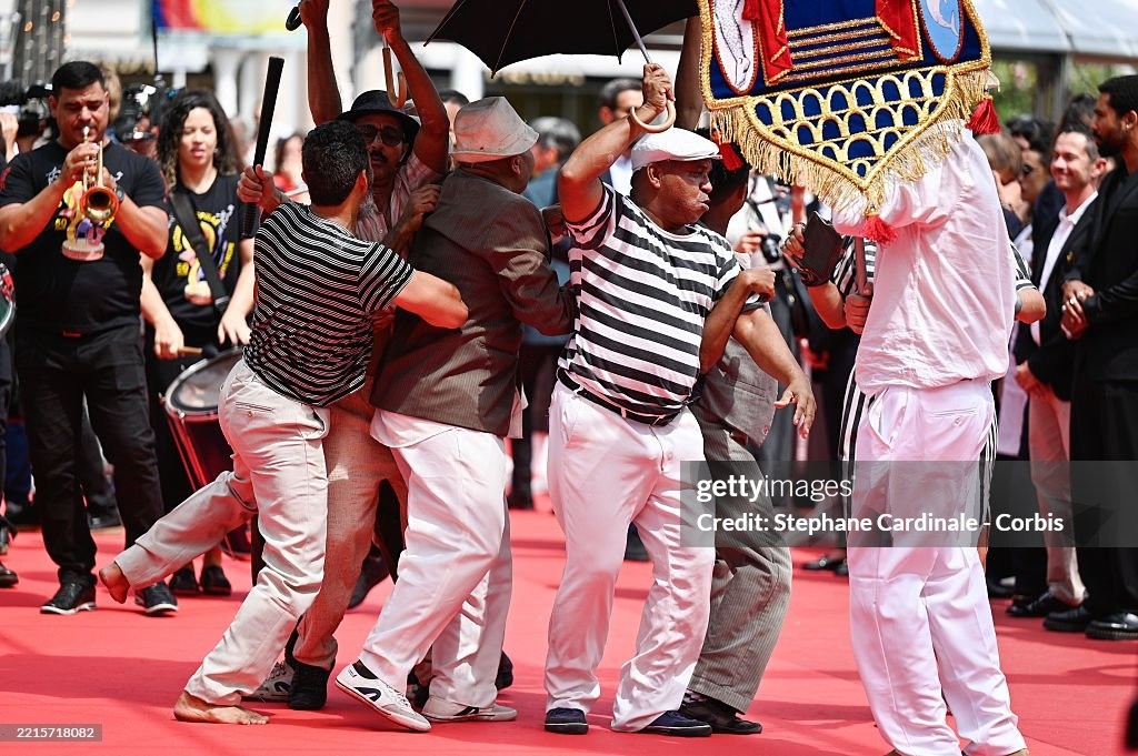 Náo loạn trên thảm đỏ Cannes ảnh 26