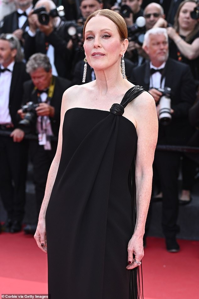 Náo loạn trên thảm đỏ Cannes ảnh 9