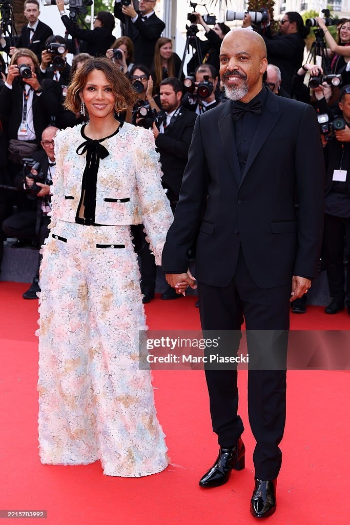 Náo loạn trên thảm đỏ Cannes ảnh 11